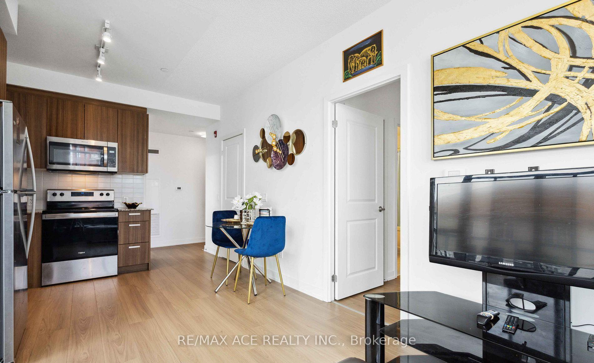 Photo 12 of Unit 204, 1010 Dundas Street E, Whitby, Pringle Creek — HOMEH