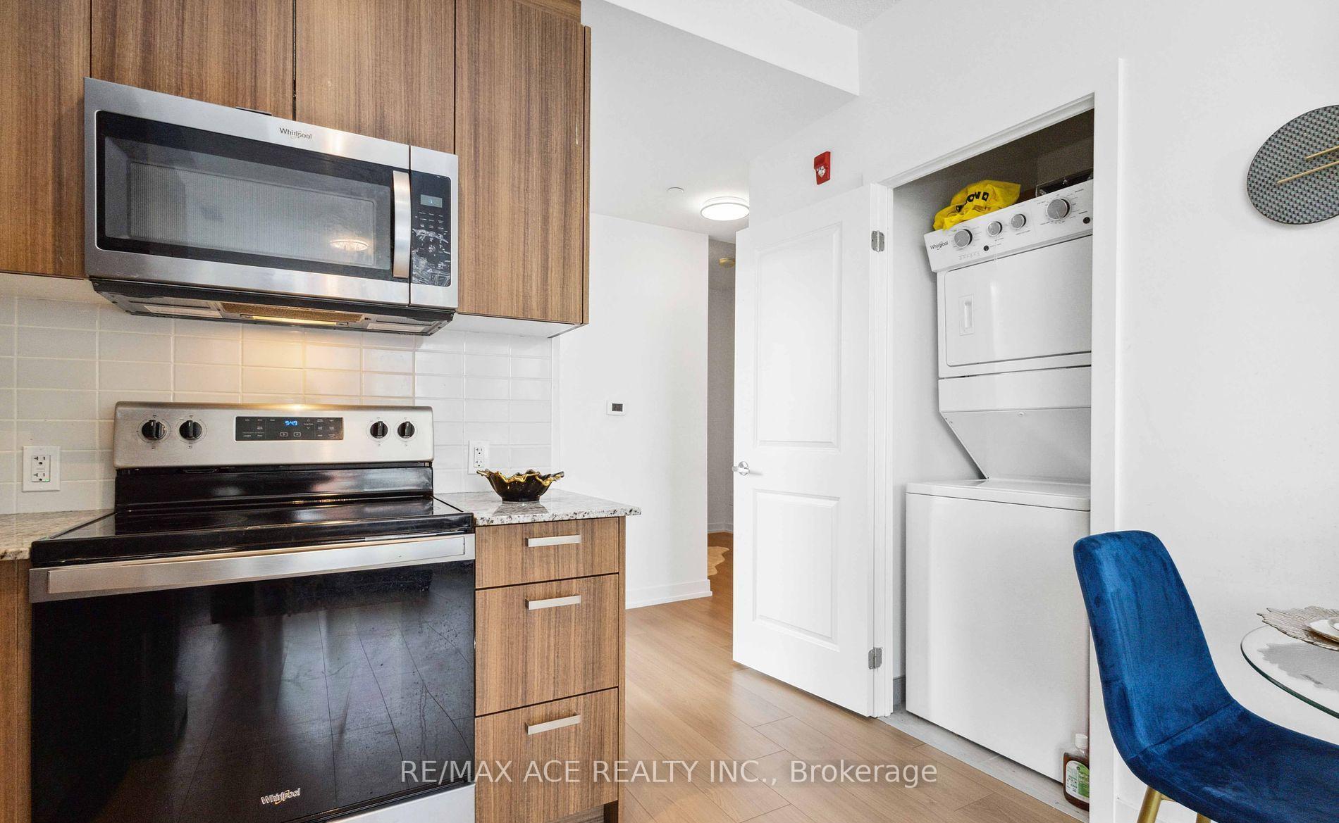 Photo 6 of Unit 204, 1010 Dundas Street E, Whitby, Pringle Creek — HOMEH