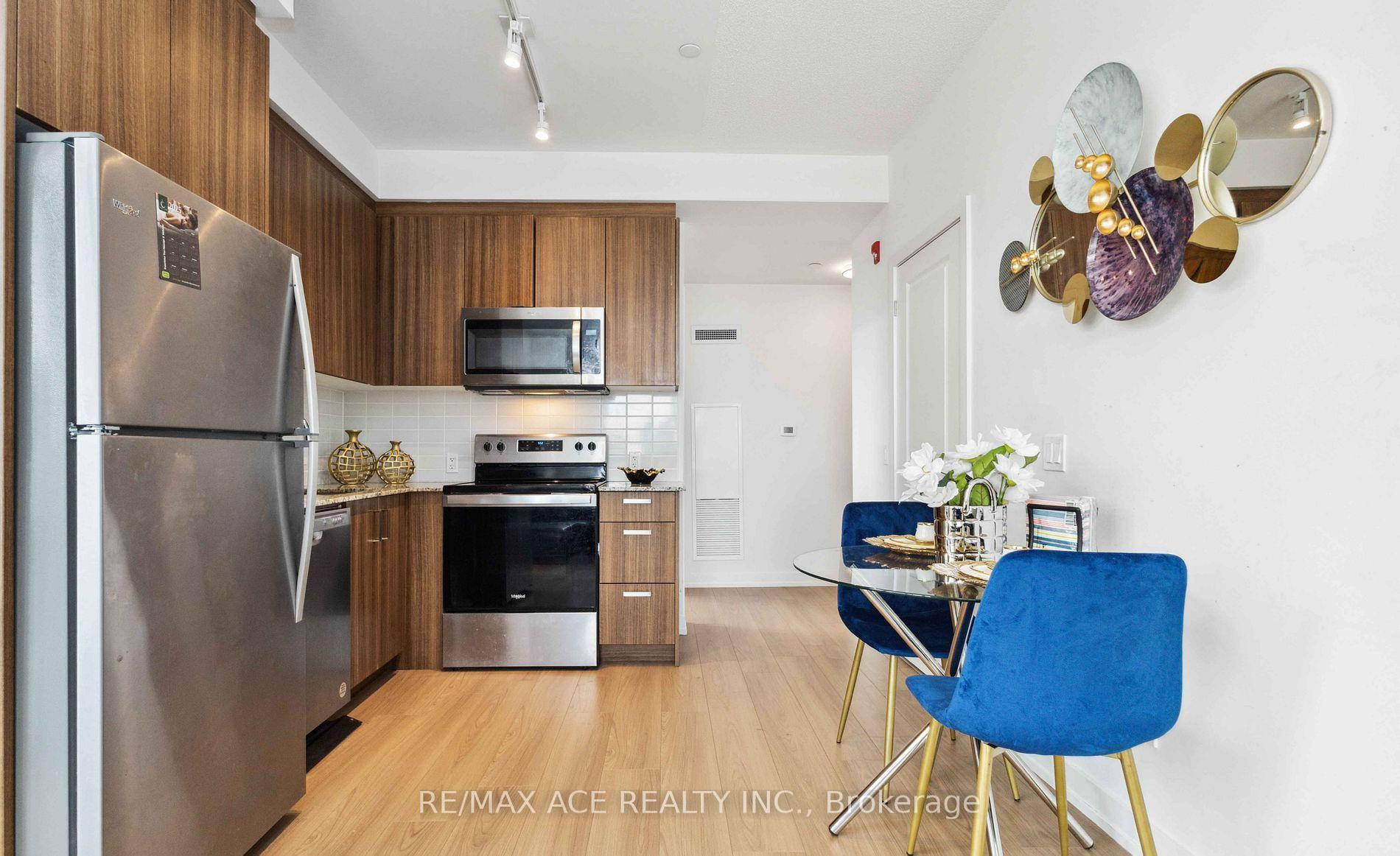 Photo 10 of Unit 204, 1010 Dundas Street E, Whitby, Pringle Creek — HOMEH