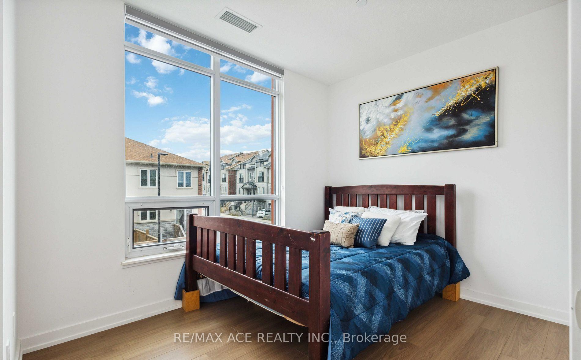 Photo 16 of Unit 204, 1010 Dundas Street E, Whitby, Pringle Creek — HOMEH