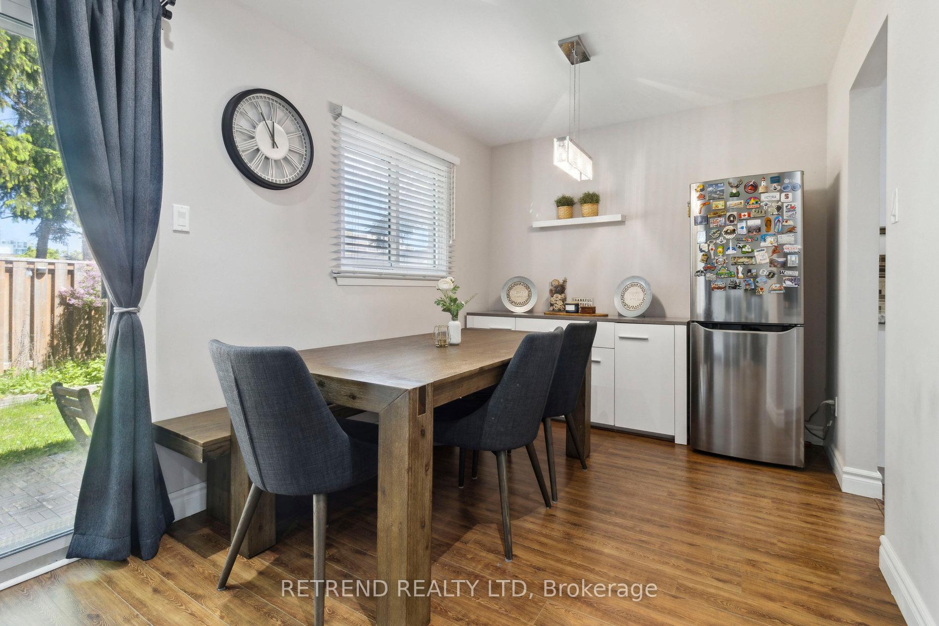 Photo 38 of 8 Niles Way, Markham, Aileen-Willowbrook — HOMEH