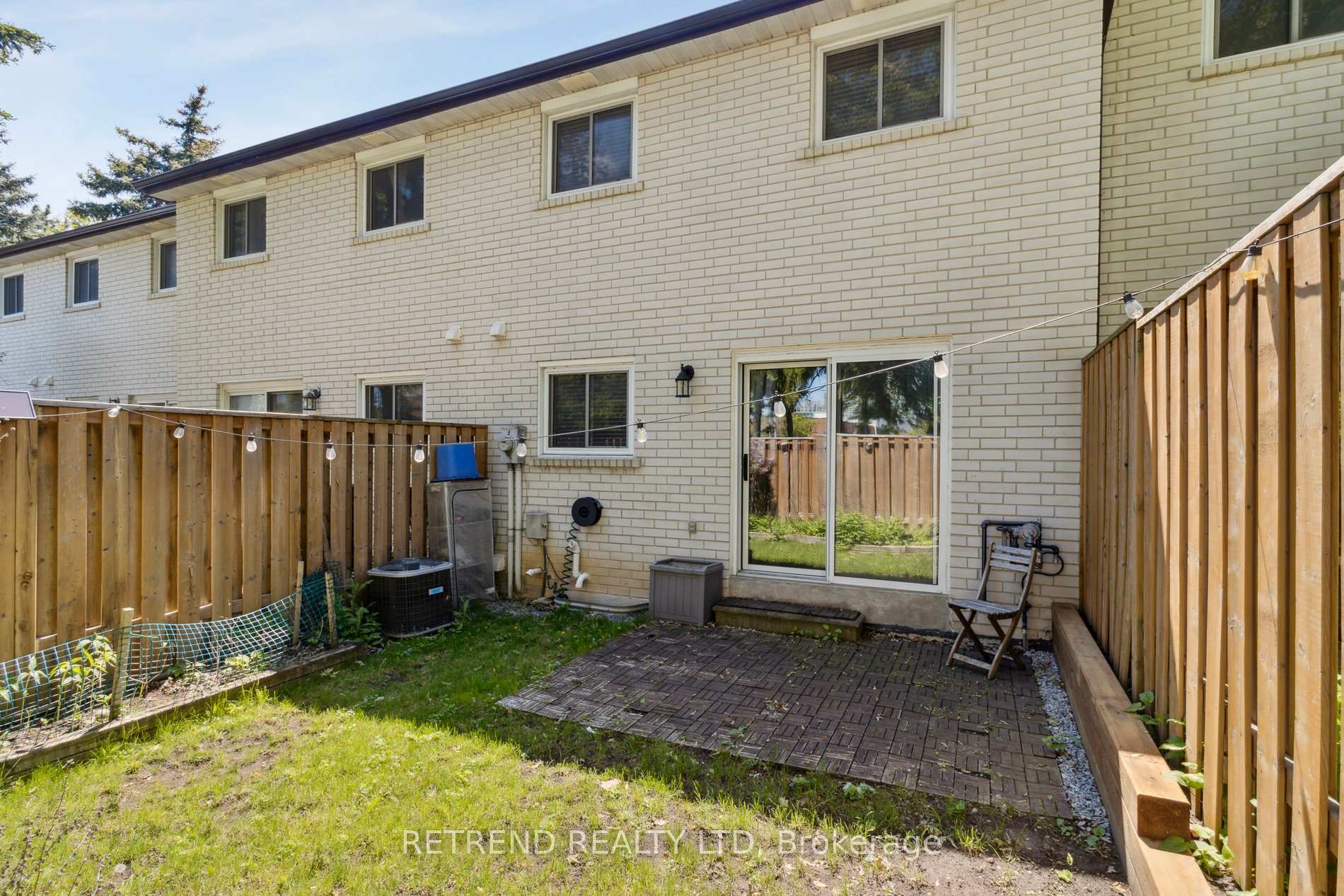 Photo 32 of 8 Niles Way, Markham, Aileen-Willowbrook — HOMEH