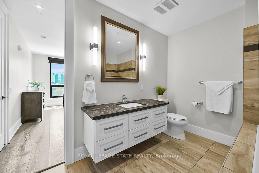 Photo 16 of Unit 804 (PH4), 181 James Street, Hamilton, Strathcona — HOMEH