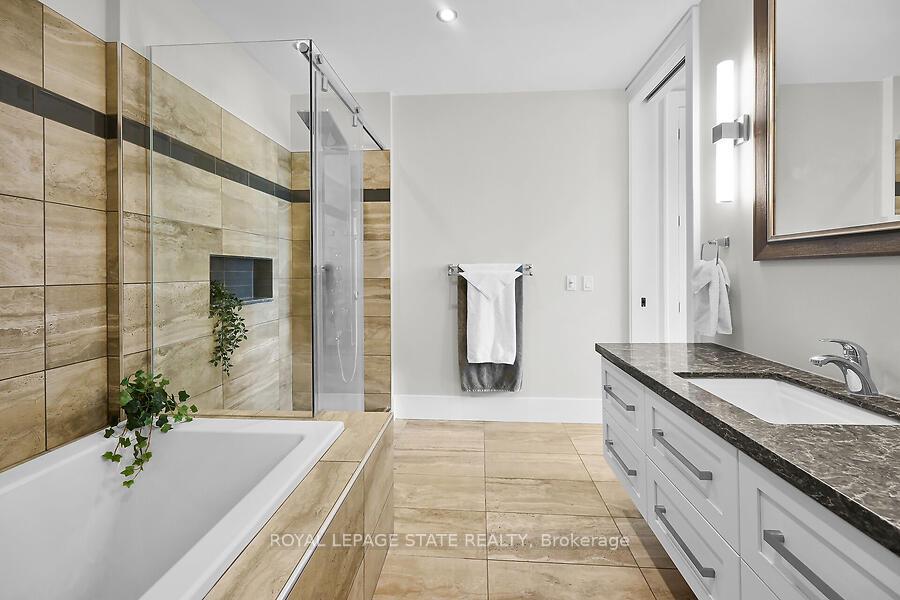 Photo 18 of Unit 804 (PH4), 181 James Street, Hamilton, Strathcona — HOMEH