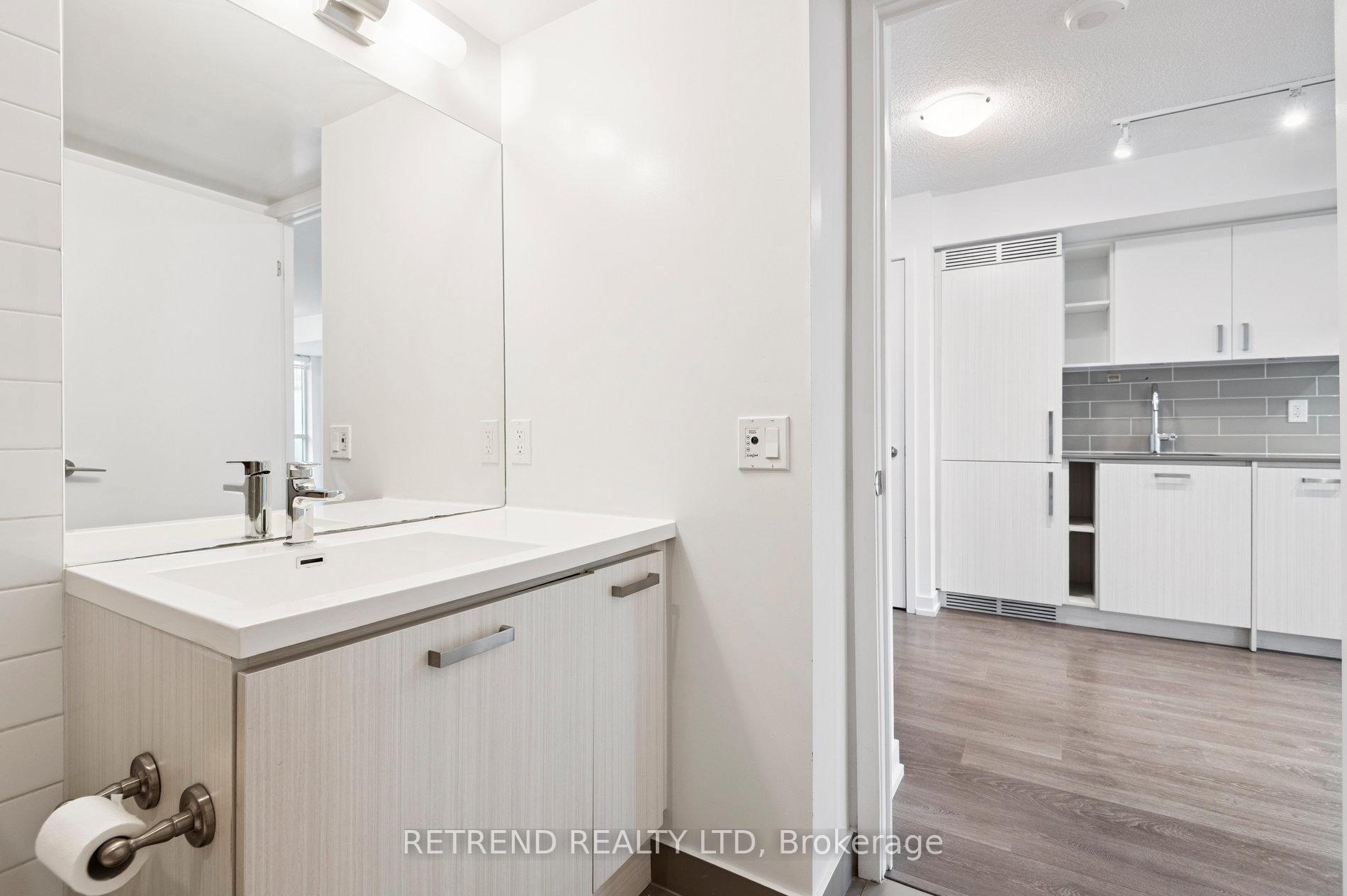 Photo 19 of Unit 1004, 125 Redpath Avenue, Toronto, Mount Pleasant West — HOMEH