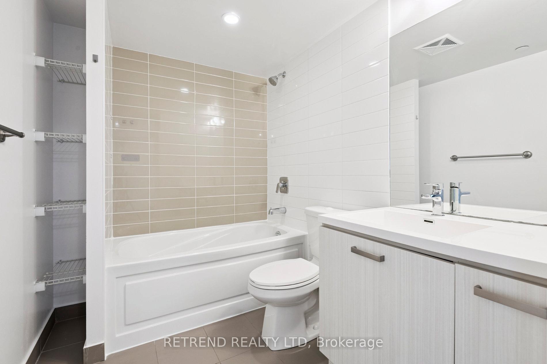 Photo 9 of Unit 1004, 125 Redpath Avenue, Toronto, Mount Pleasant West — HOMEH