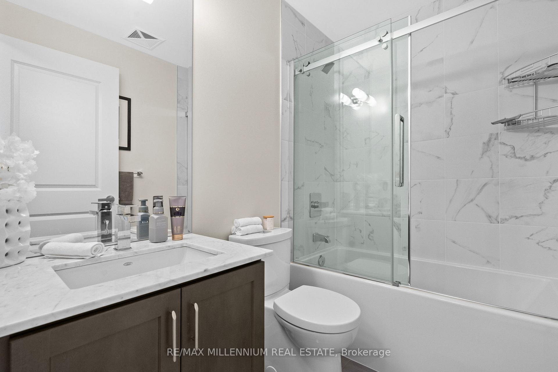 Photo 2 of Unit 309, 9075 Jane Street, Vaughan, Concord — HOMEH