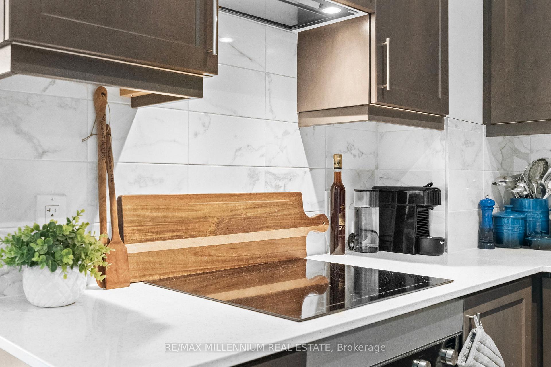Photo 17 of Unit 309, 9075 Jane Street, Vaughan, Concord — HOMEH