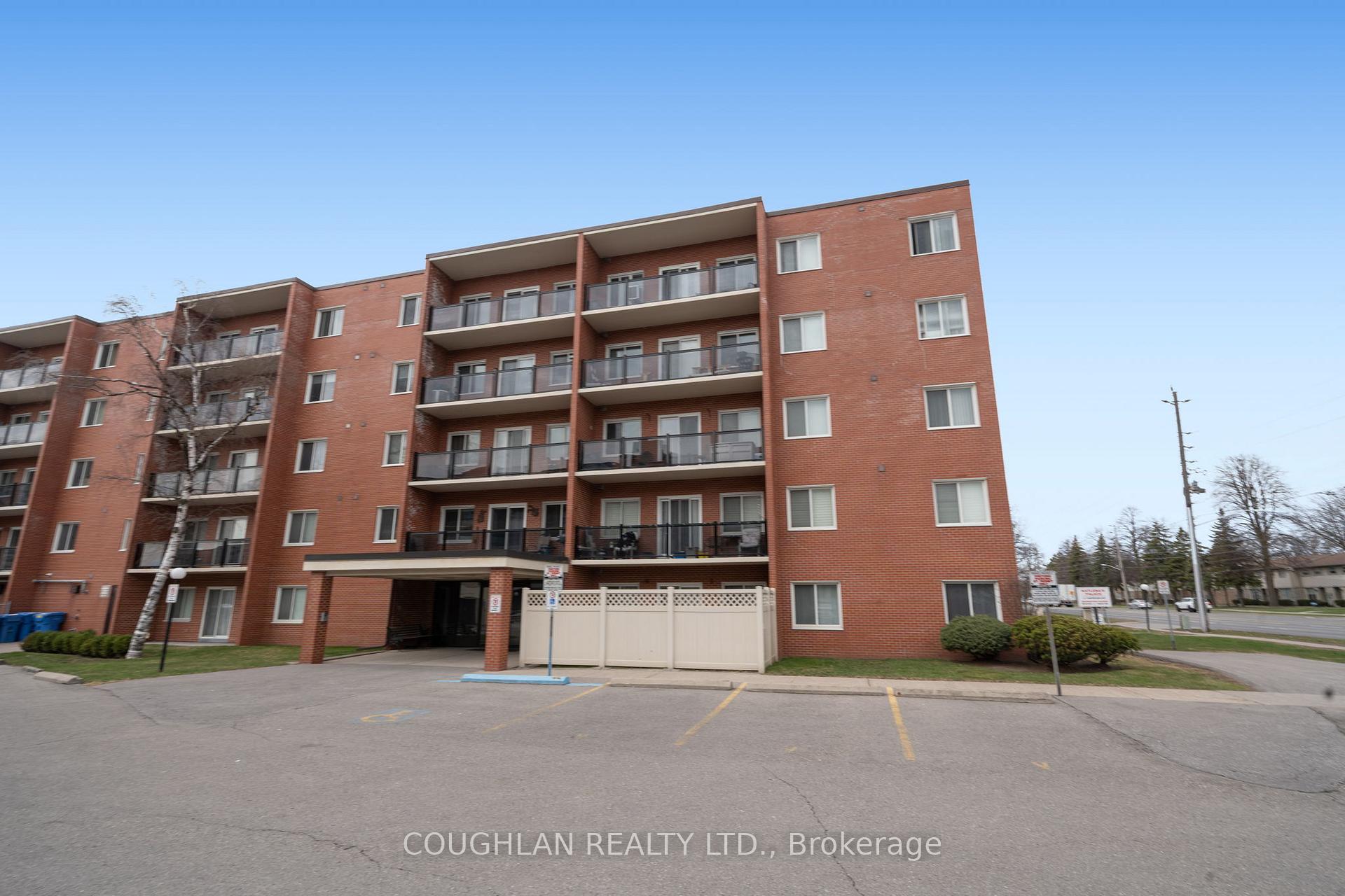 Photo 15 of Unit 407, 131 Taunton Road E, Oshawa, Centennial — HOMEH