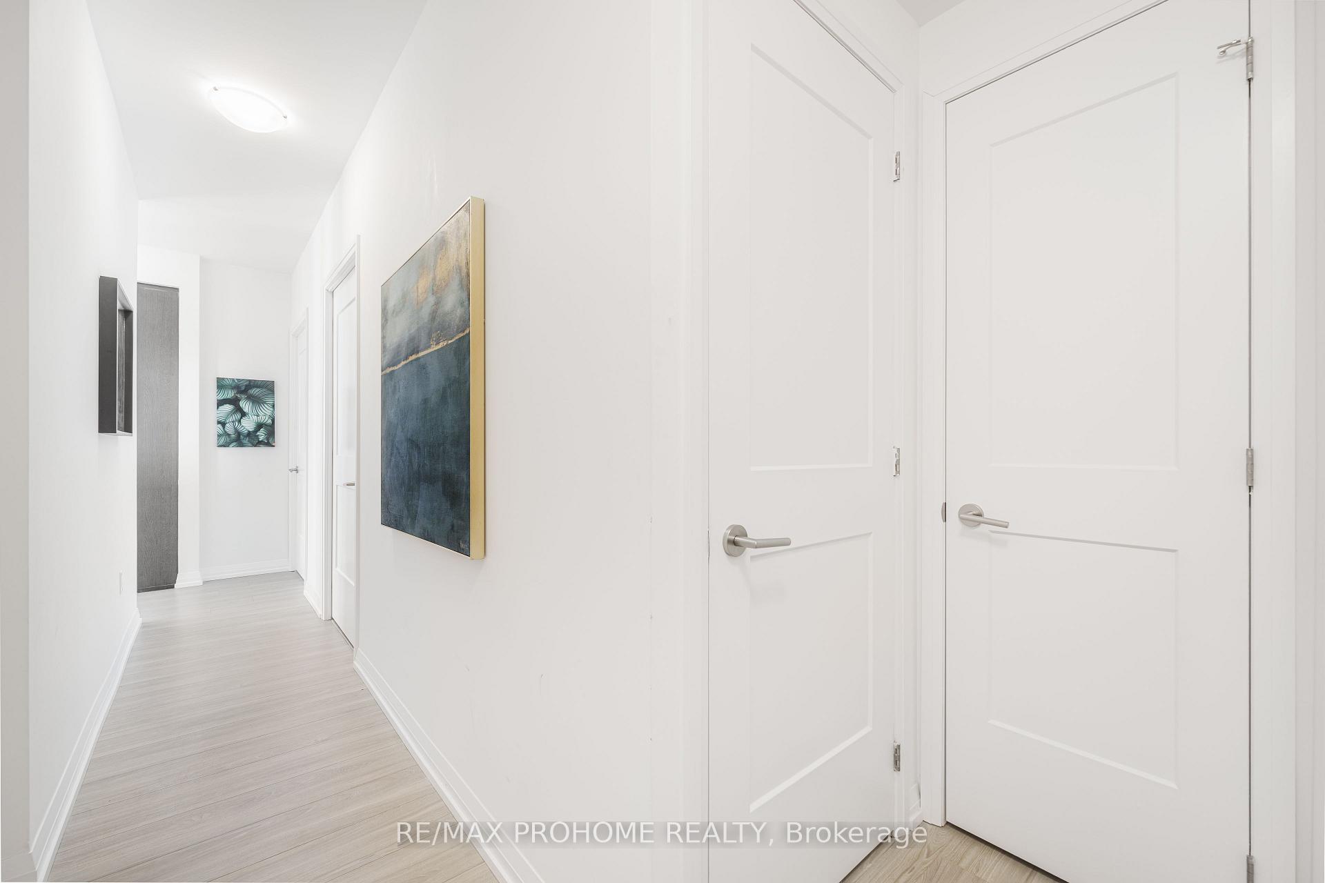 Photo 3 of Unit 2312, 50 Dunfield Avenue, Toronto, Mount Pleasant West — HOMEH