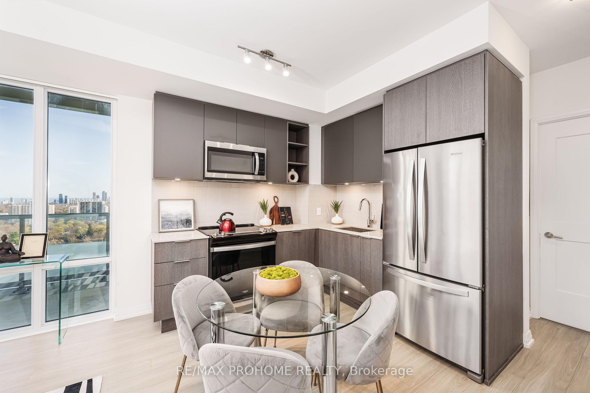 Photo 6 of Unit 2312, 50 Dunfield Avenue, Toronto, Mount Pleasant West — HOMEH