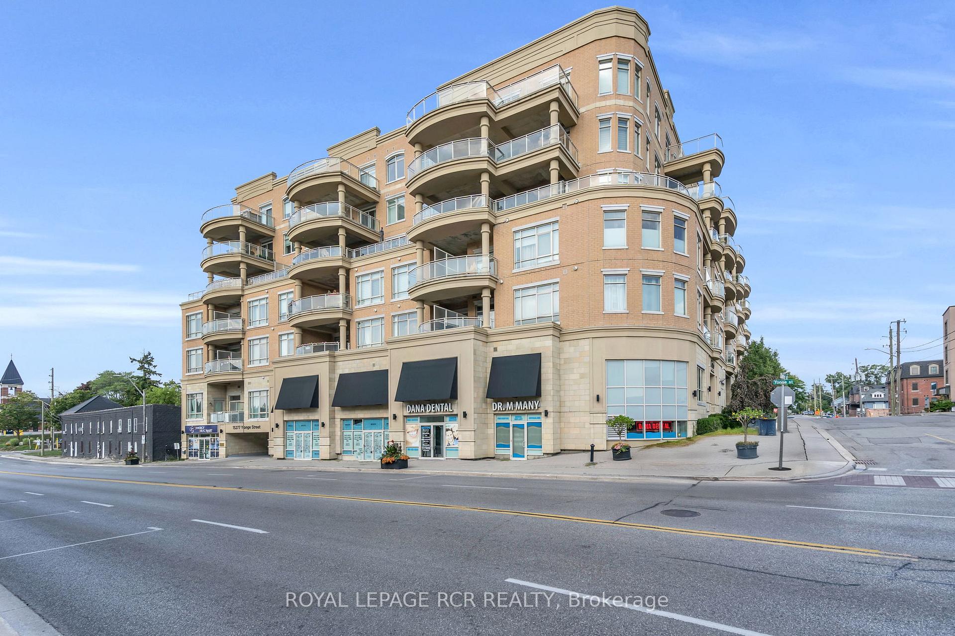 Photo 8 of Unit 409, 15277 Yonge Street, Aurora, Aurora Village — HOMEH