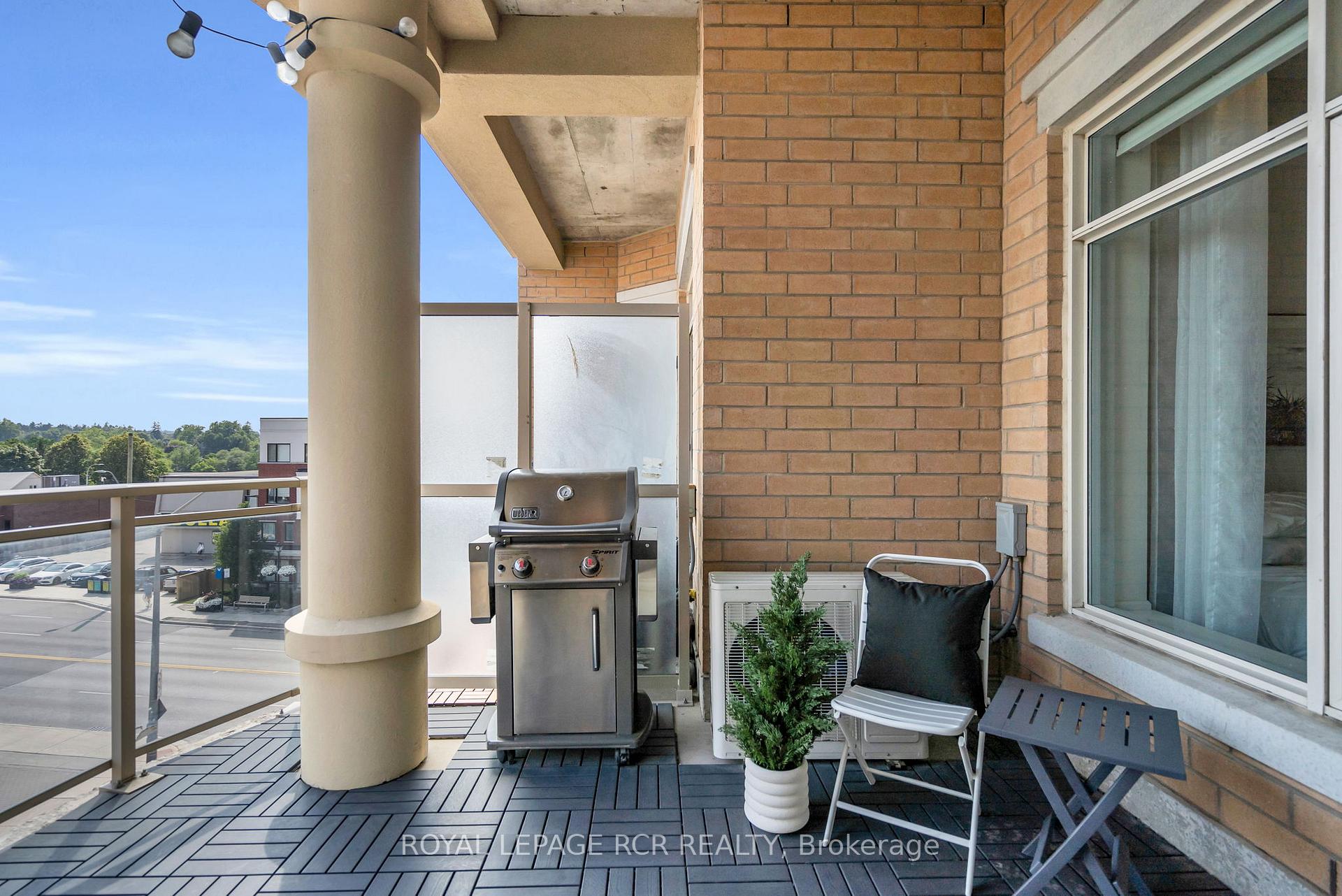 Photo 30 of Unit 409, 15277 Yonge Street, Aurora, Aurora Village — HOMEH