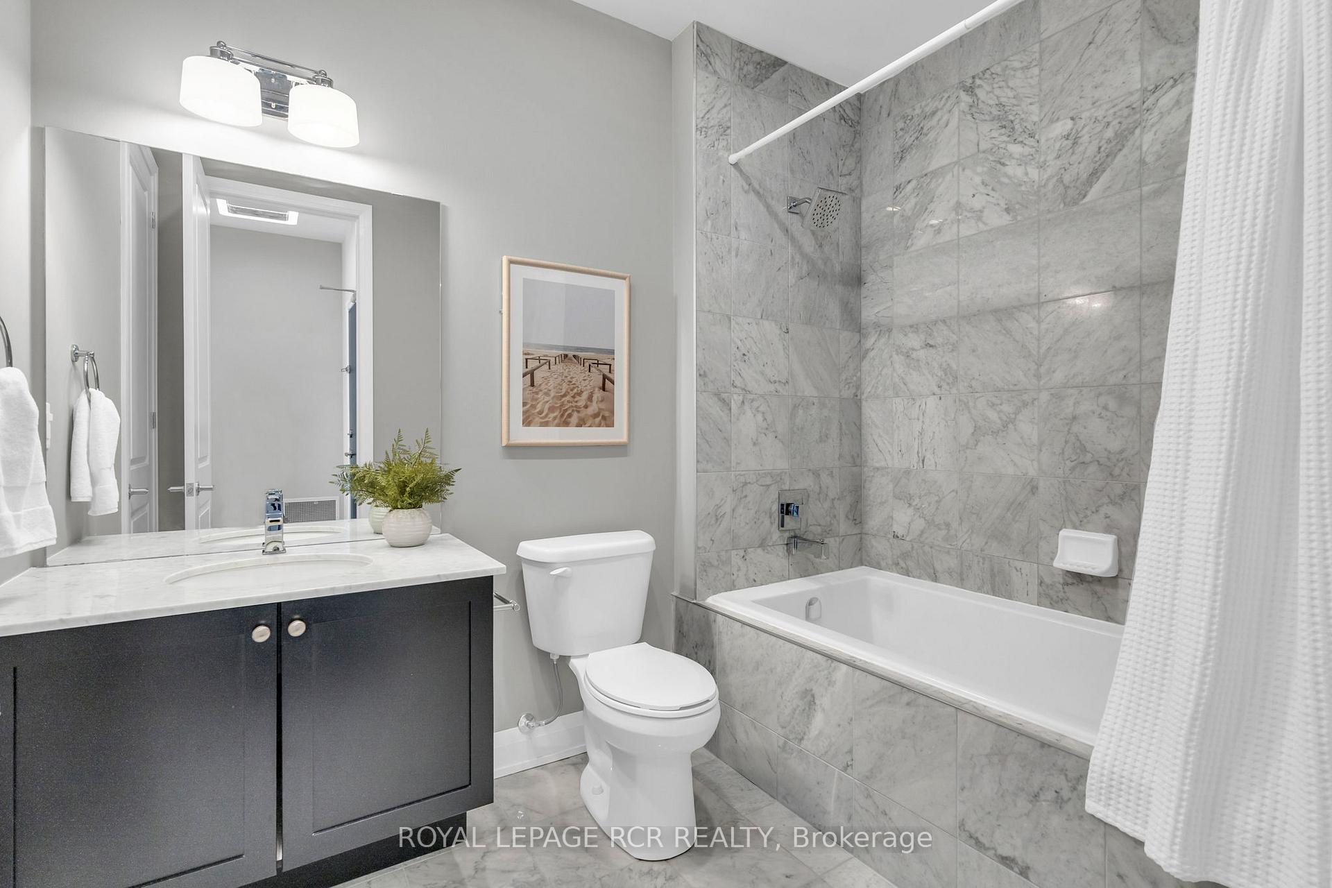Photo 29 of Unit 409, 15277 Yonge Street, Aurora, Aurora Village — HOMEH