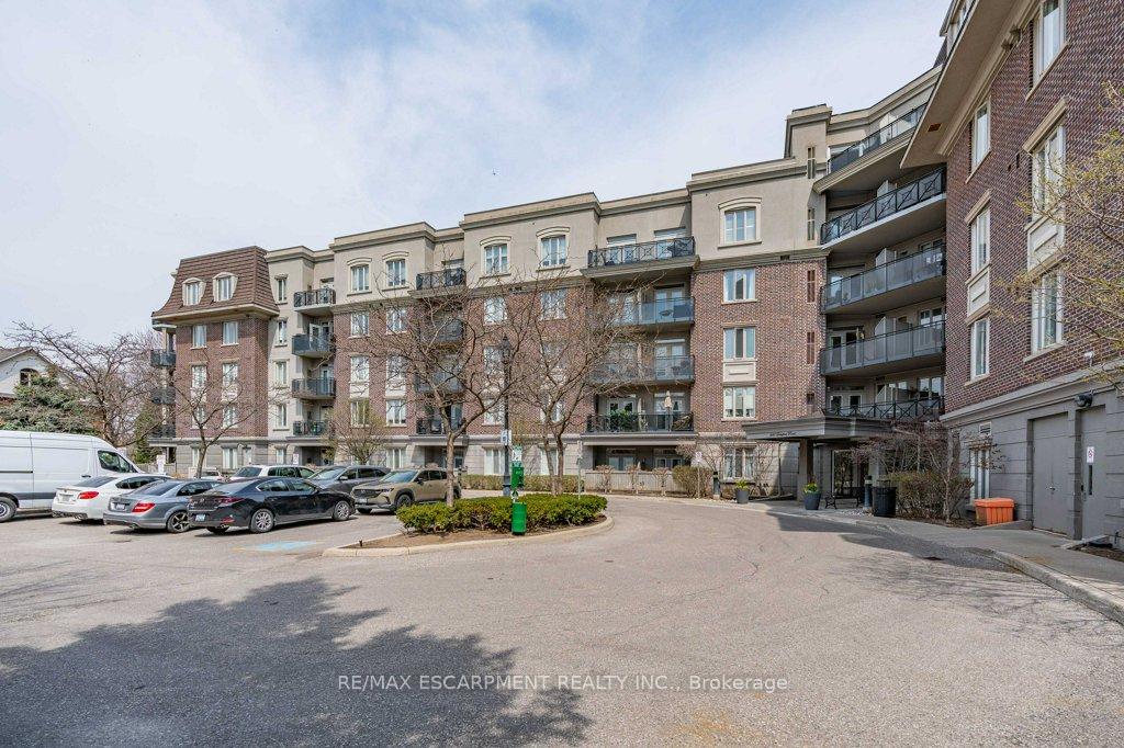 Photo 4 of Unit 317, 245 Dalesford Road, Etobicoke, Stonegate-Queensway — HOMEH