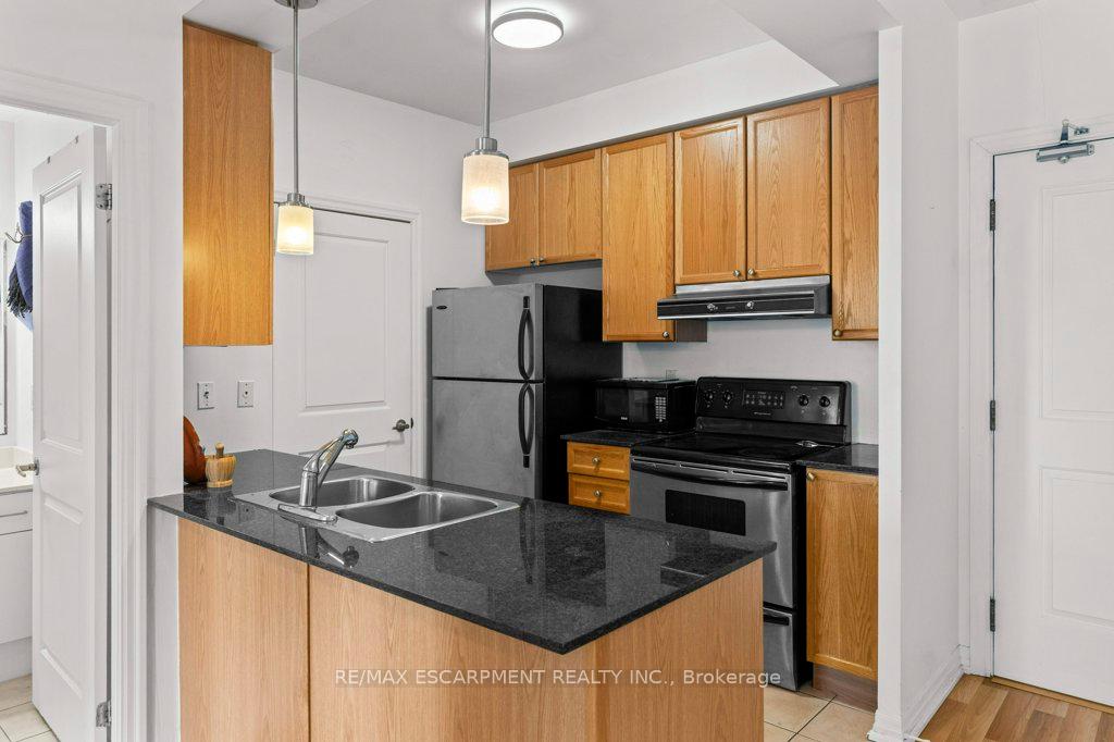 Photo 6 of Unit 317, 245 Dalesford Road, Etobicoke, Stonegate-Queensway — HOMEH