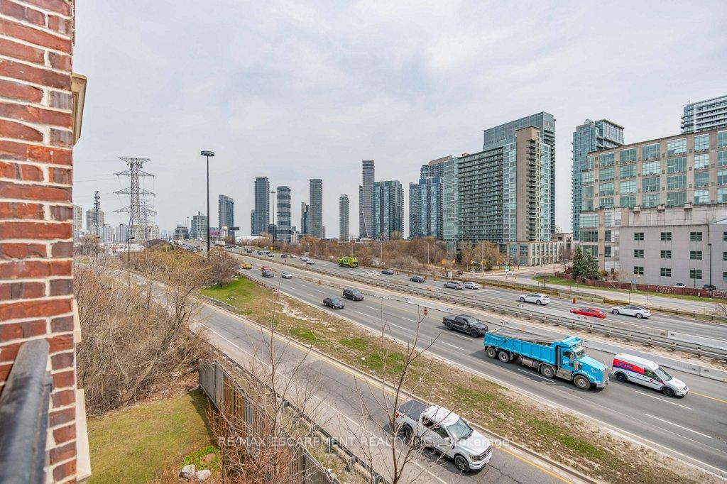 Photo 34 of Unit 317, 245 Dalesford Road, Etobicoke, Stonegate-Queensway — HOMEH