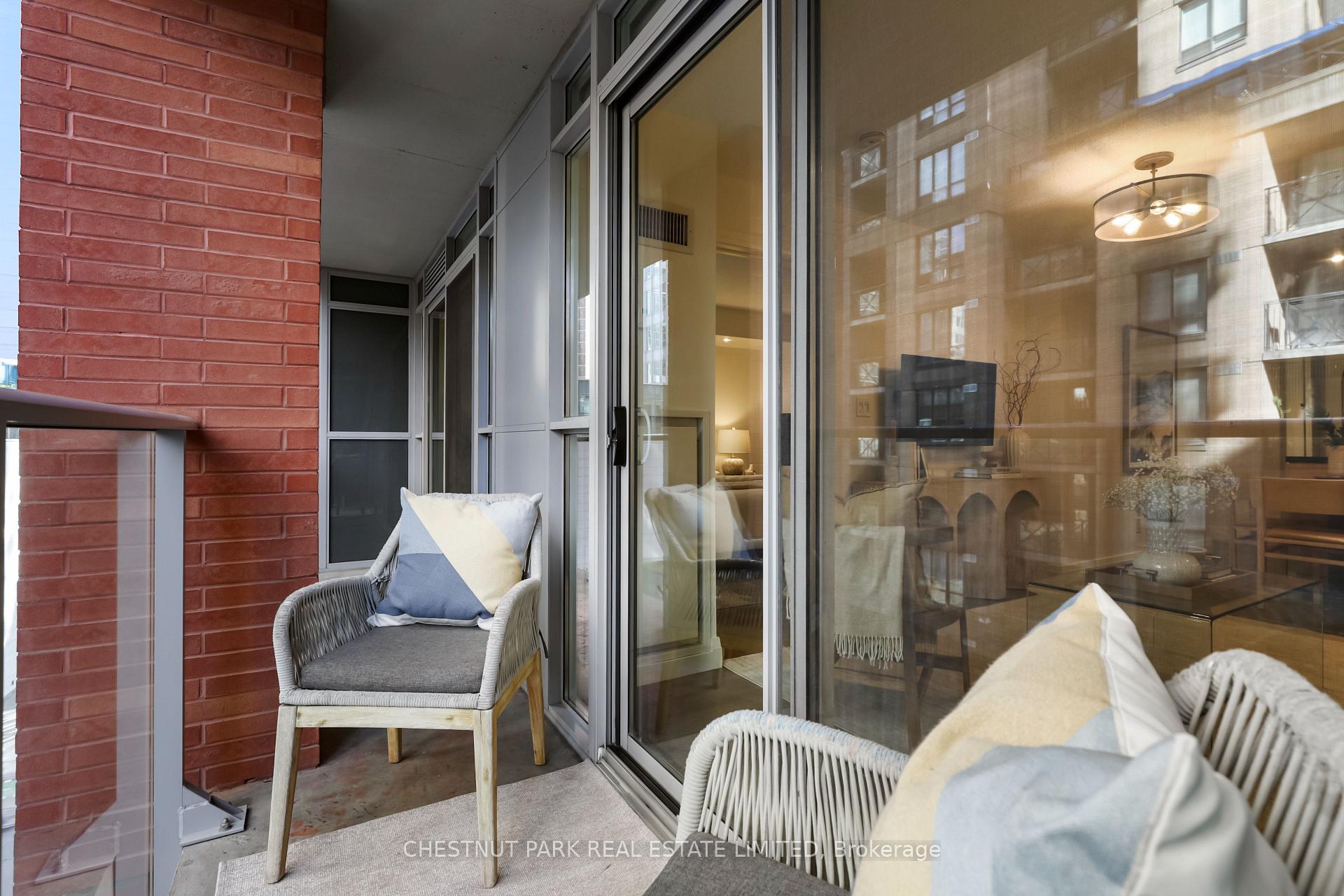 Photo 8 of Unit 507, 126 Simcoe Street, Toronto, Waterfront Communities — HOMEH