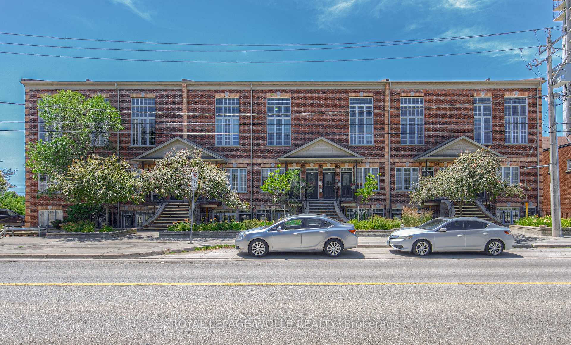Front of Unit 109, 555 King Street E