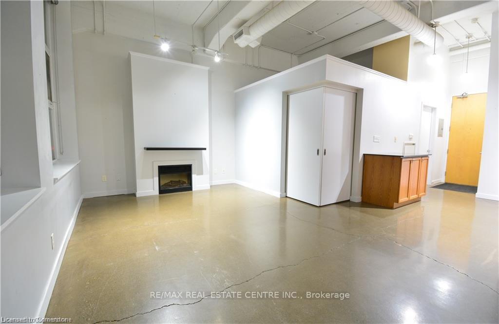 Photo 11 of Unit 316, 404 King Street, Kitchener — HOMEH
