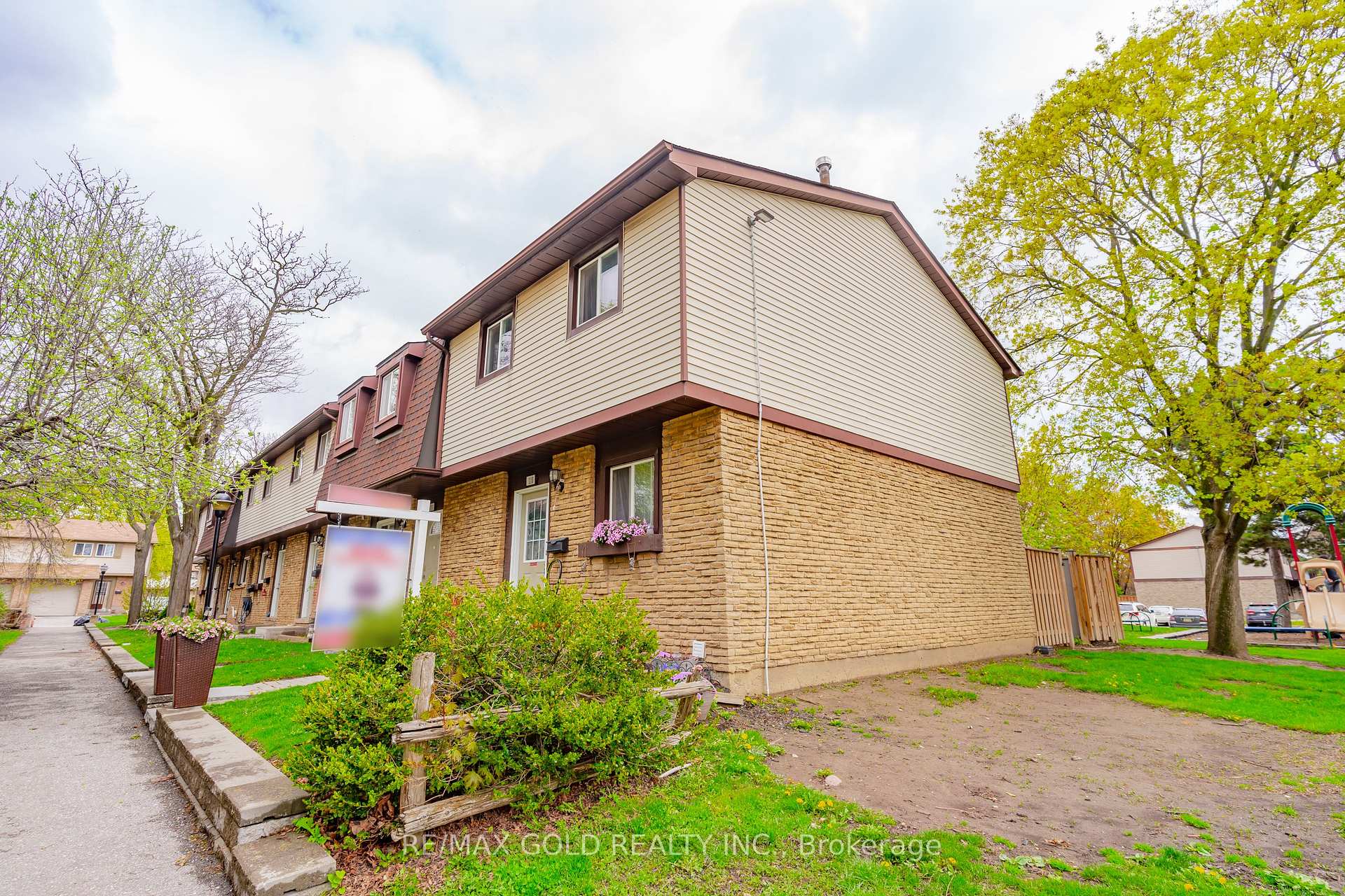 Front of Unit 110, 45 Hansen Road N