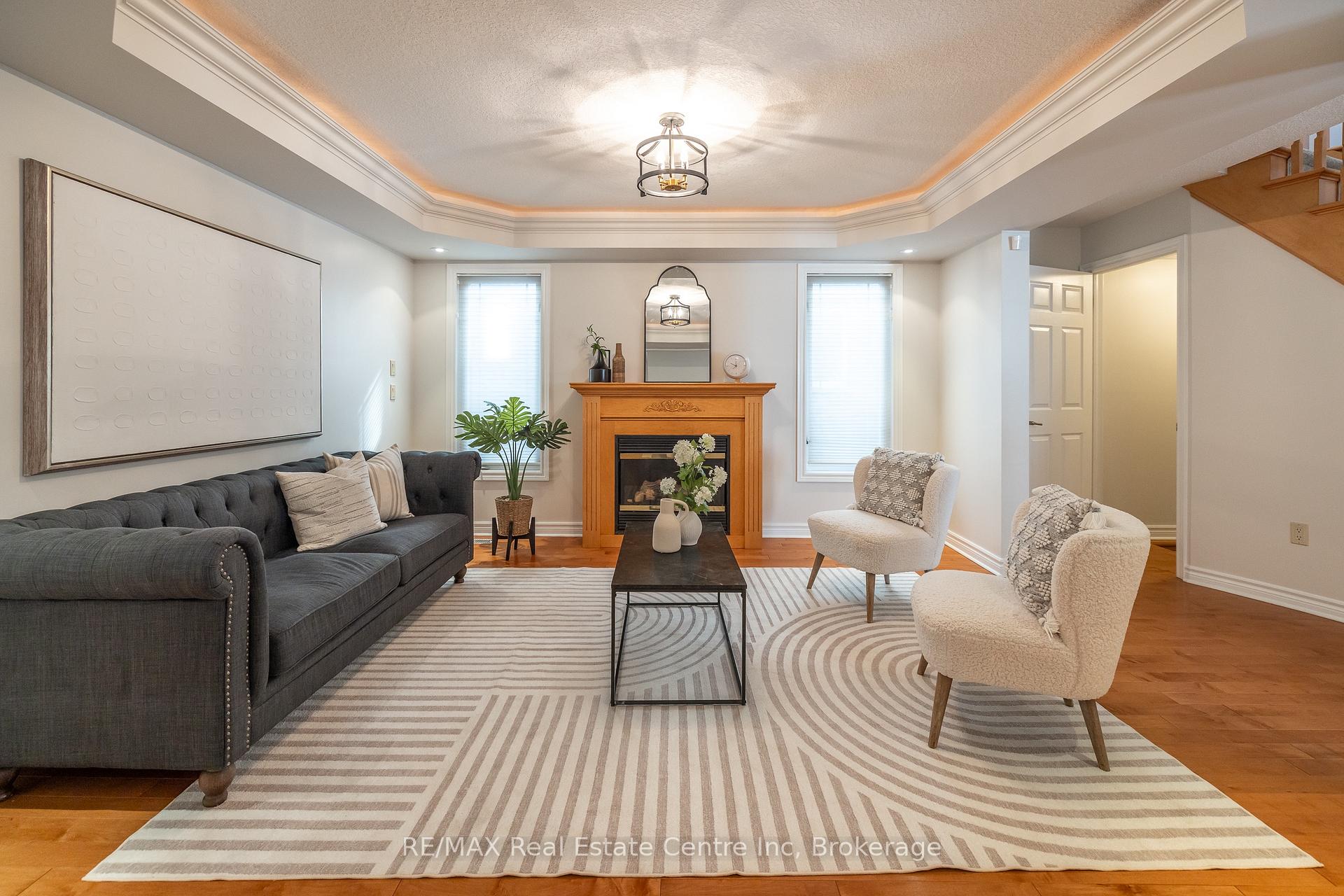 Photo 5 of 78 Mcarthur Drive, Guelph, Pineridge/Westminster Woods — HOMEH