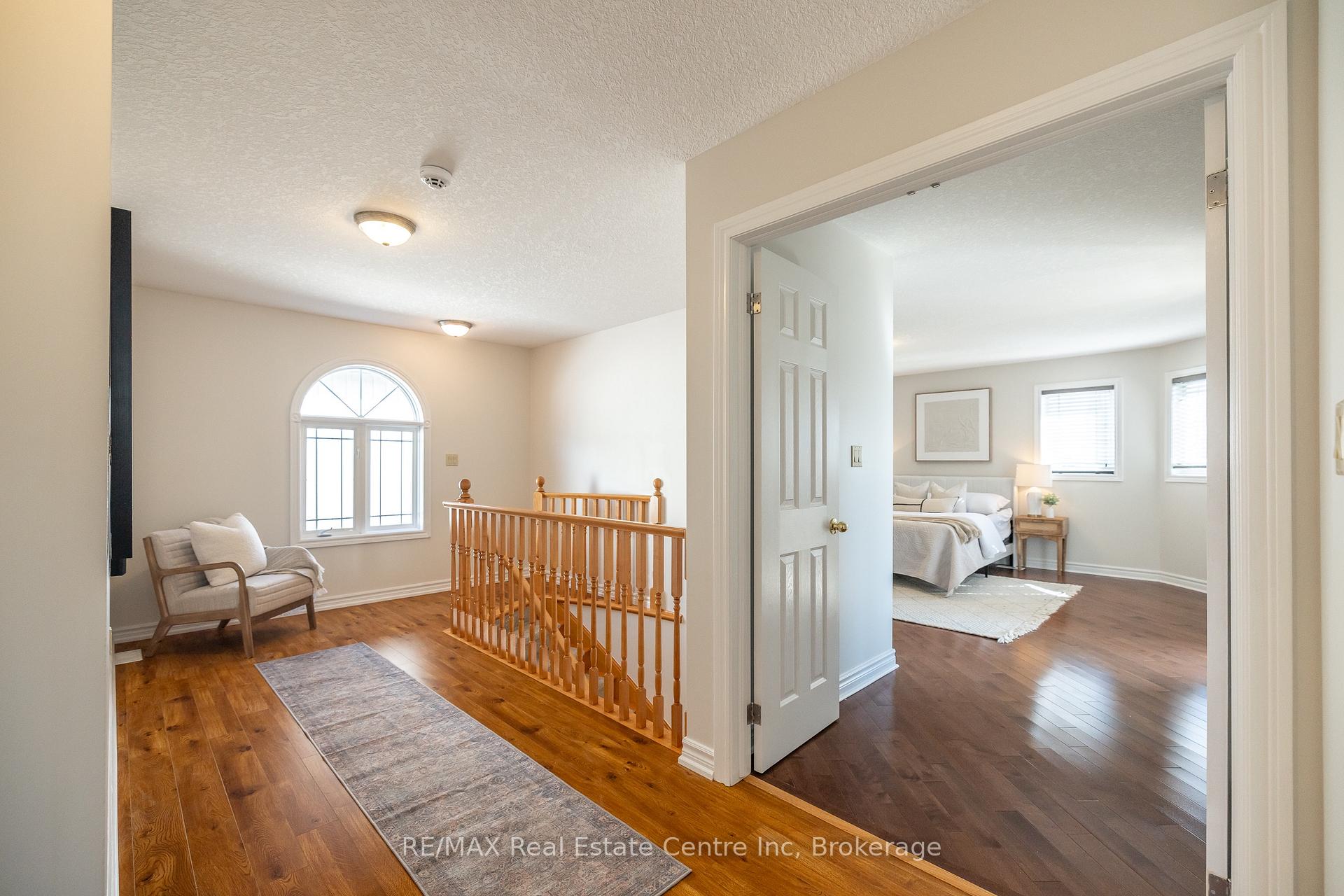 Photo 17 of 78 Mcarthur Drive, Guelph, Pineridge/Westminster Woods — HOMEH