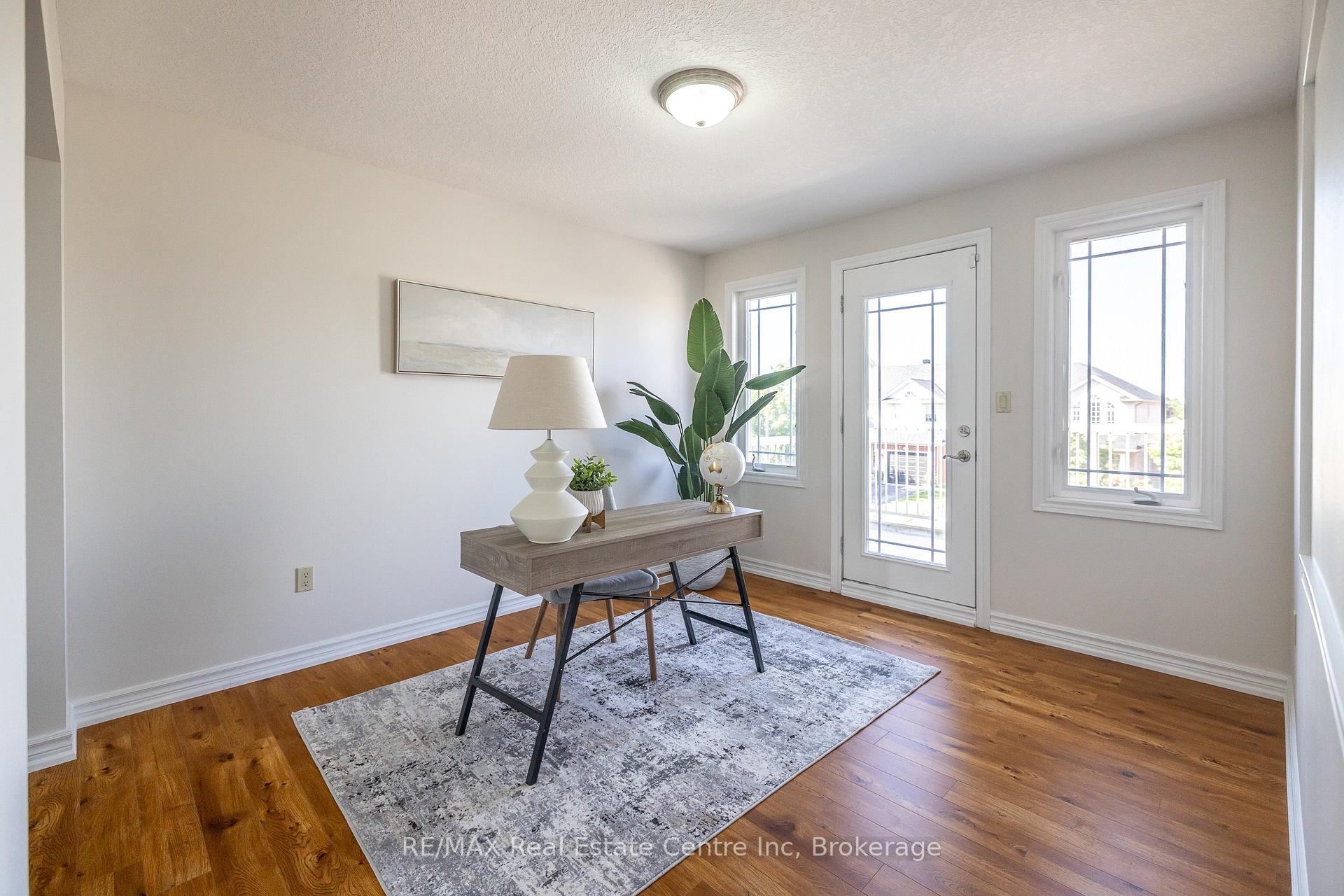Photo 24 of 78 Mcarthur Drive, Guelph, Pineridge/Westminster Woods — HOMEH