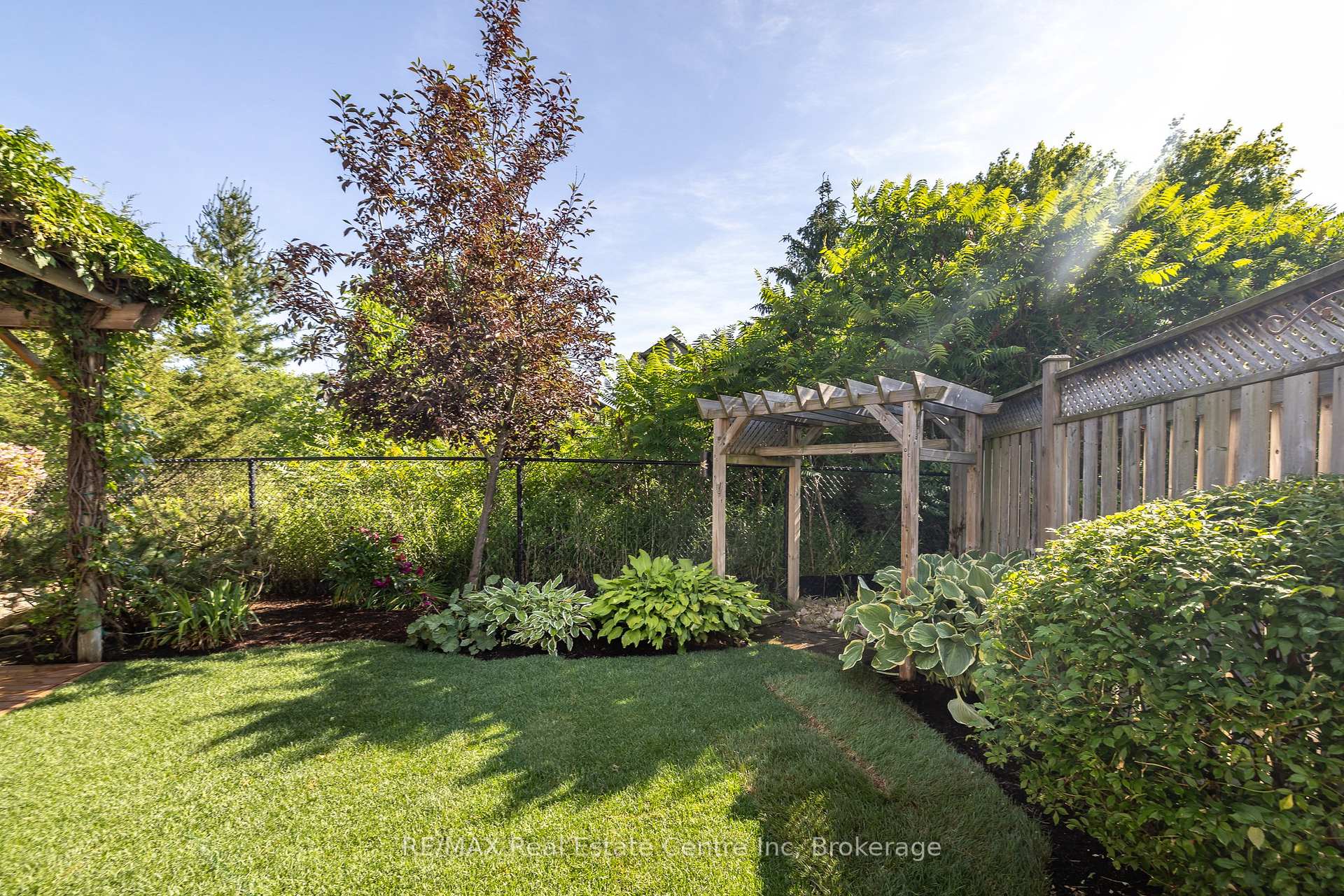 Photo 34 of 78 Mcarthur Drive, Guelph, Pineridge/Westminster Woods — HOMEH
