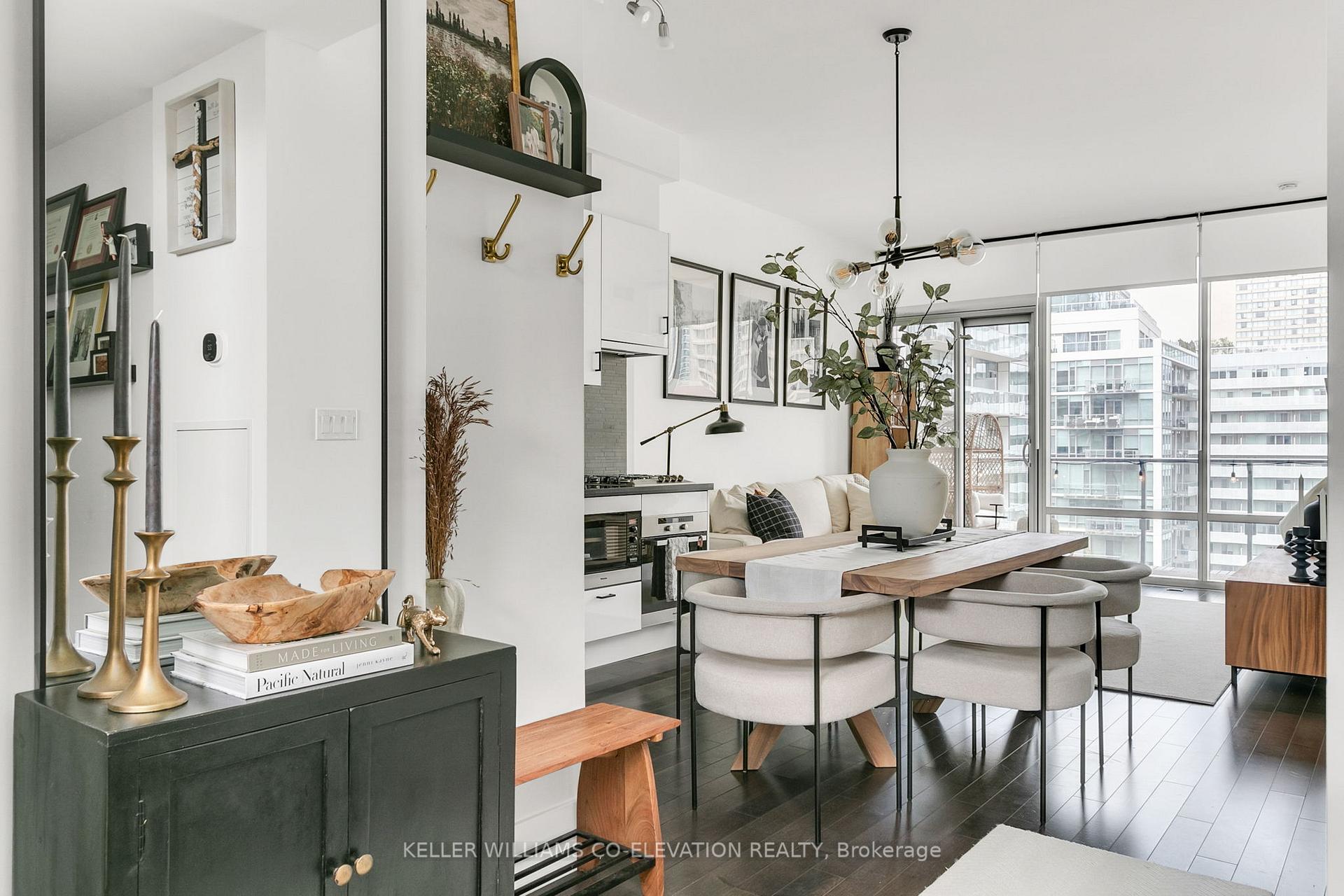Photo 3 of Unit 835, 39 Queens Quay E, Toronto, Waterfront Communities — HOMEH