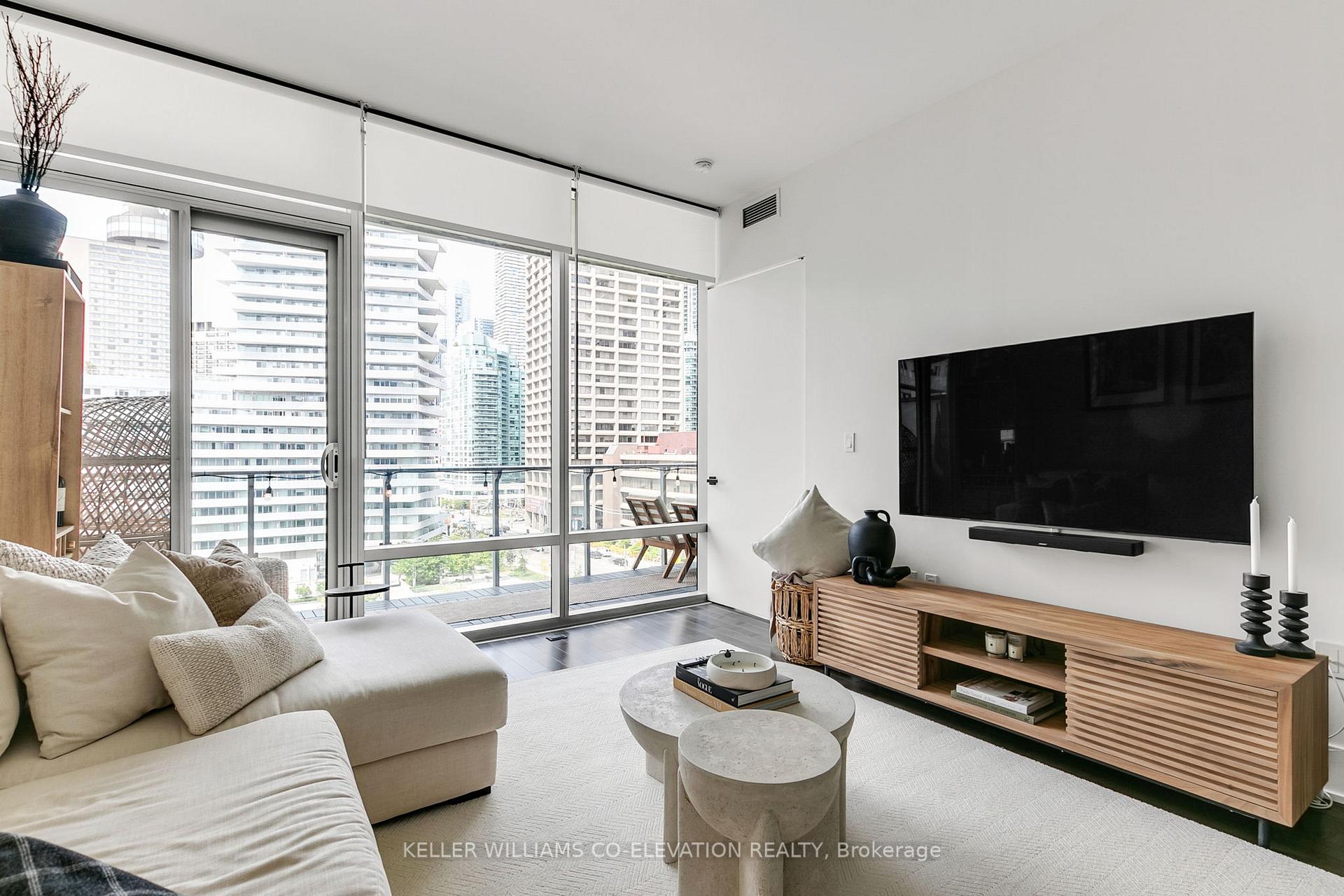 Photo 5 of Unit 835, 39 Queens Quay E, Toronto, Waterfront Communities — HOMEH