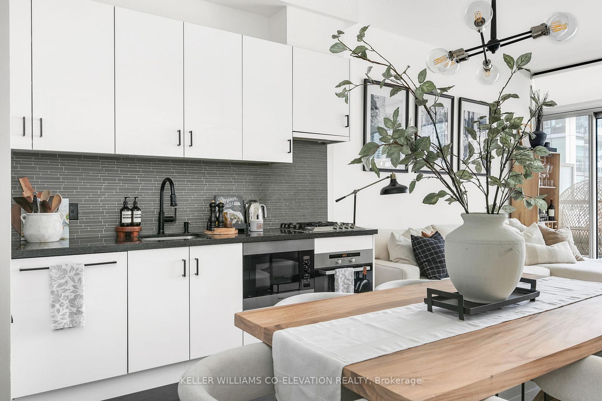 Photo 9 of Unit 835, 39 Queens Quay E, Toronto, Waterfront Communities — HOMEH