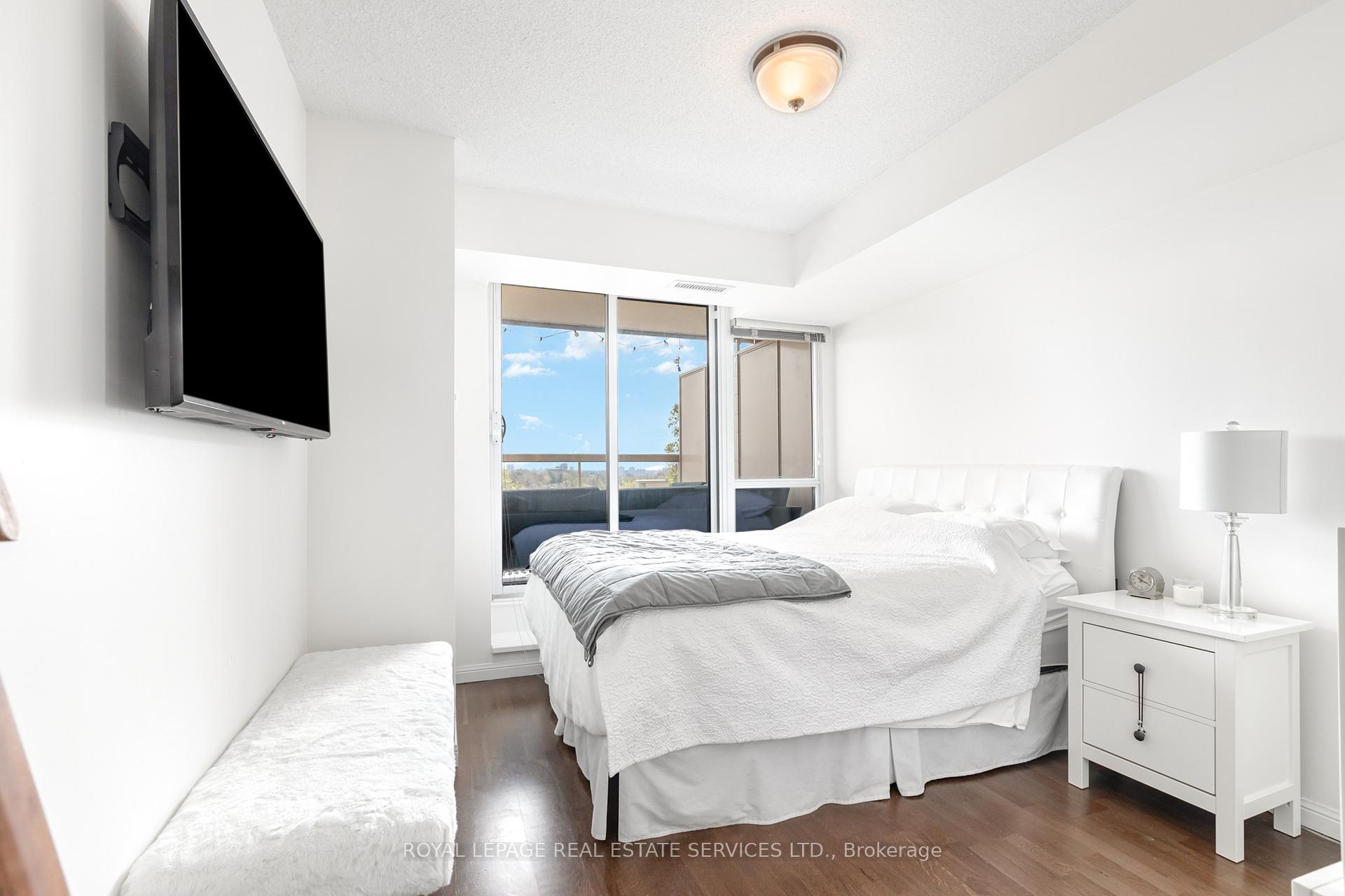 Photo 12 of Unit 707, 900 Mount Pleasant Road, Toronto, Mount Pleasant West — HOMEH