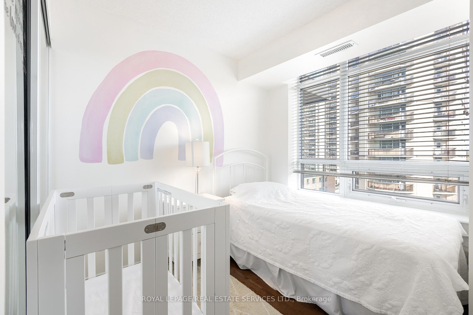 Photo 7 of Unit 707, 900 Mount Pleasant Road, Toronto, Mount Pleasant West — HOMEH