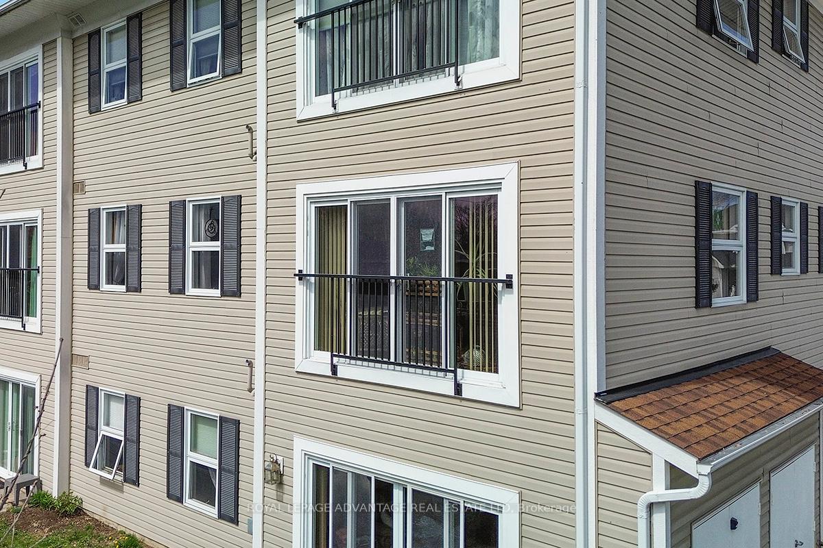 Photo 2 of Unit 201, 22 Welland Street, Perth — HOMEH