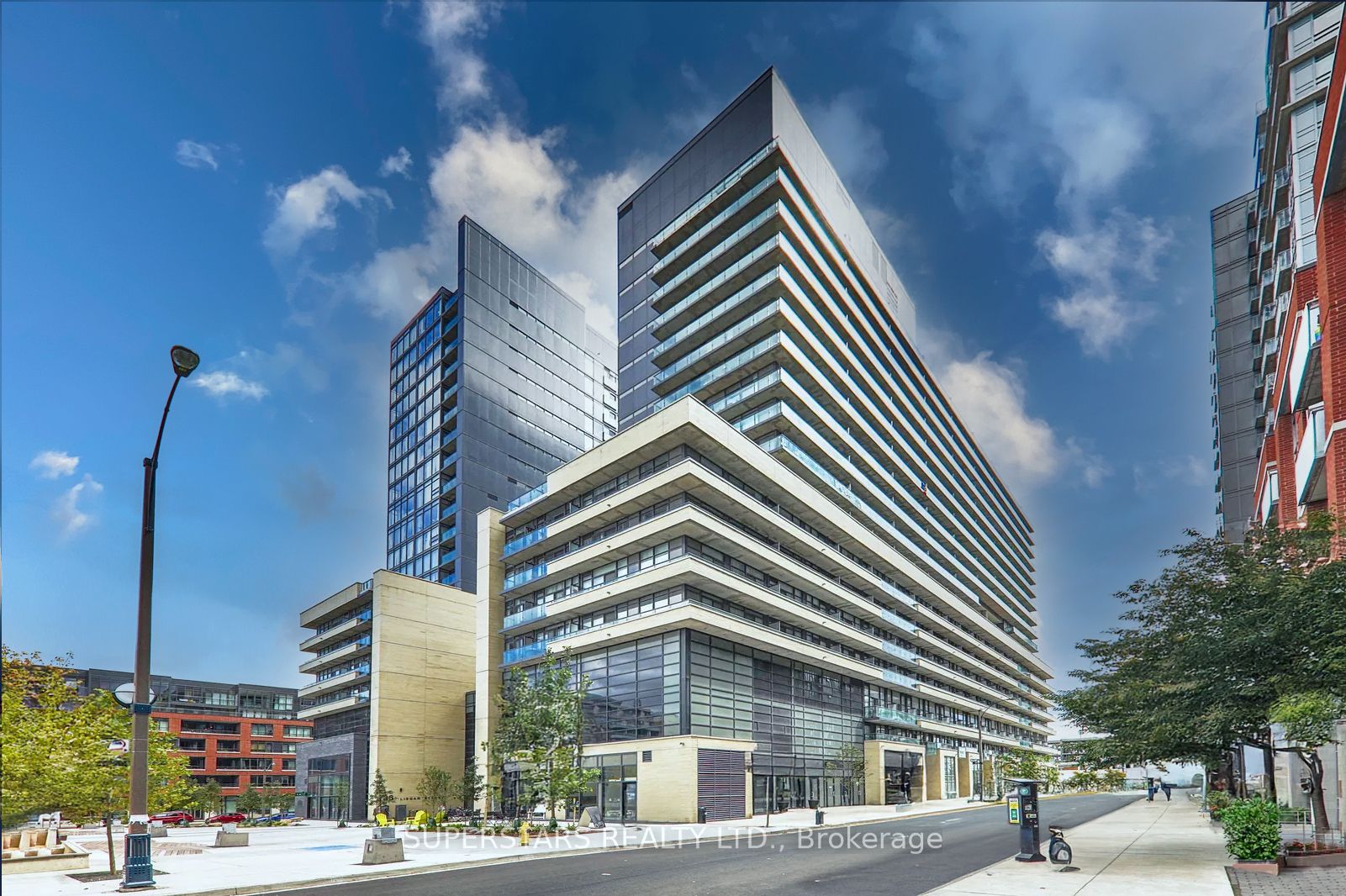 Front of Unit 1703 w, 36 Lisgar Street W