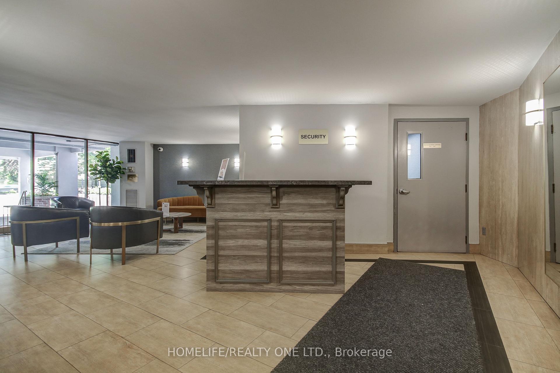 Photo 5 of Unit 1011, 5 Shady Golfway, Toronto, Flemingdon Park — HOMEH