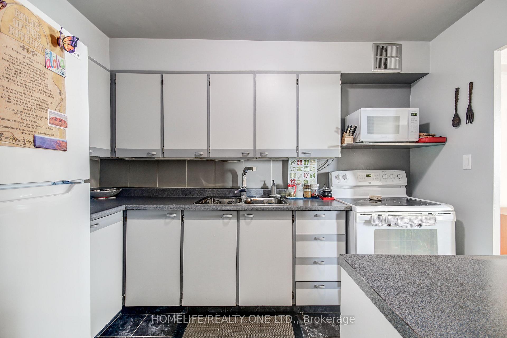 Photo 15 of Unit 1011, 5 Shady Golfway, Toronto, Flemingdon Park — HOMEH