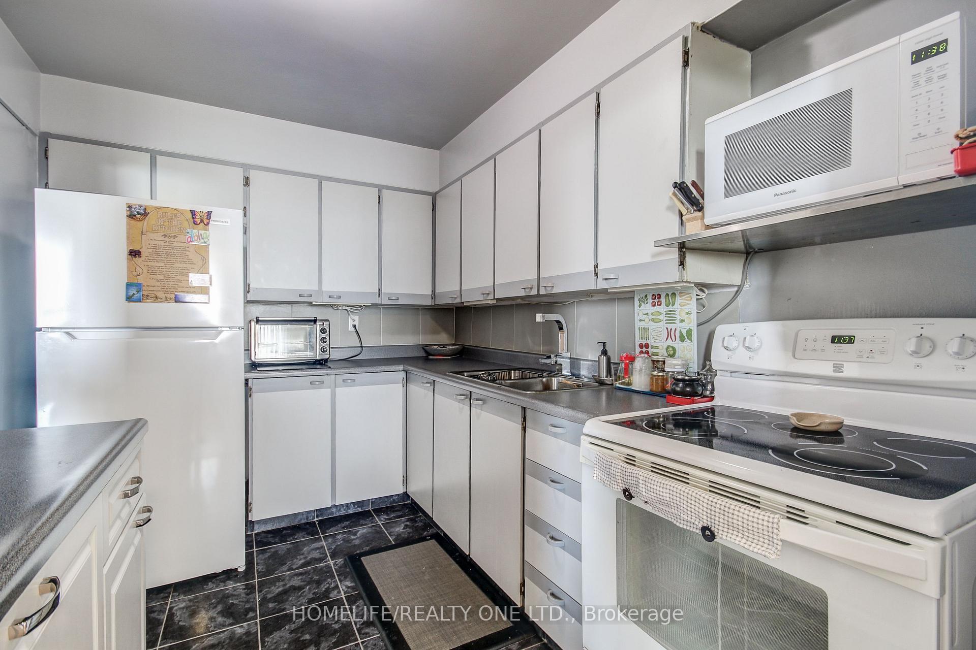 Photo 35 of Unit 1011, 5 Shady Golfway, Toronto, Flemingdon Park — HOMEH