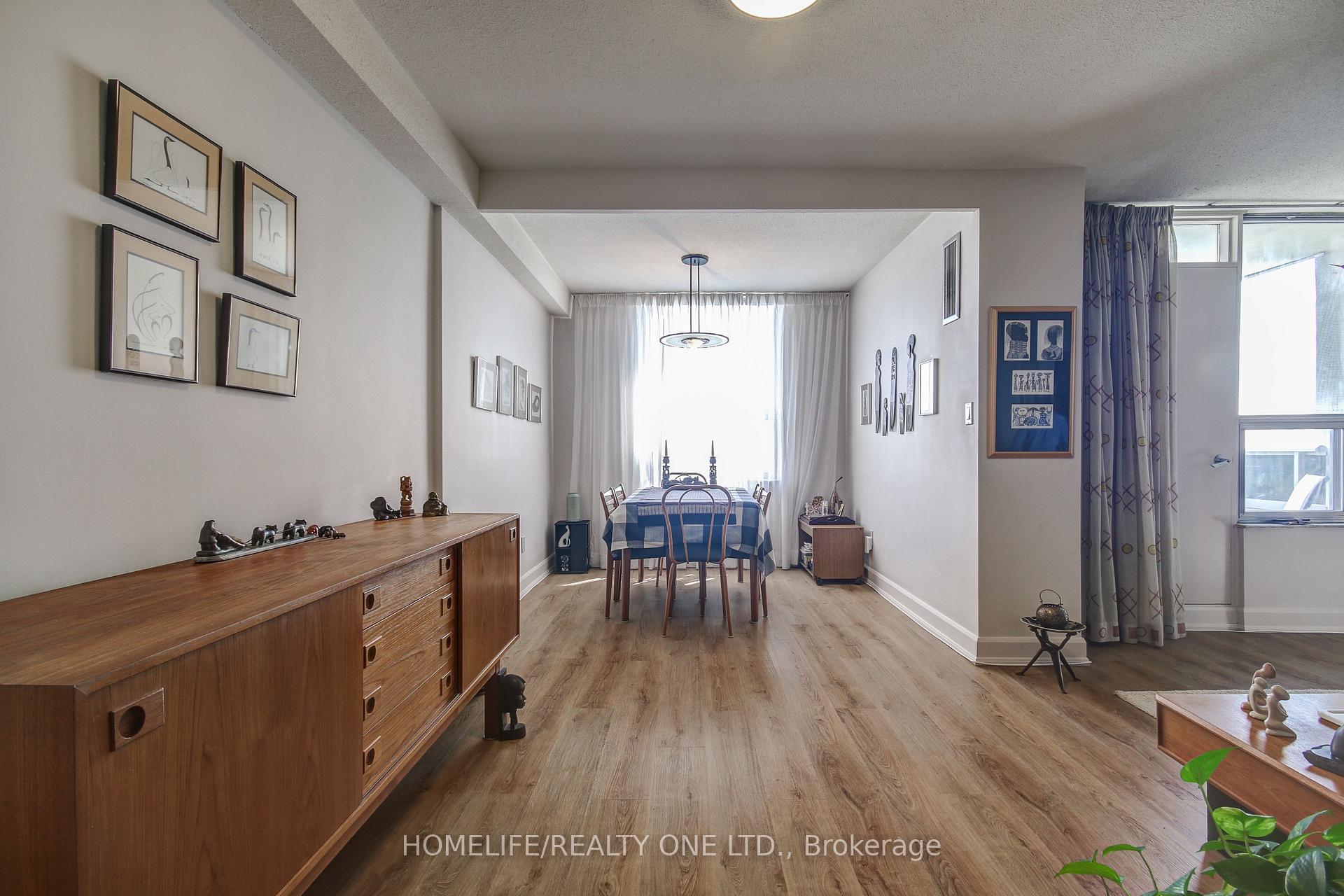 Photo 17 of Unit 1011, 5 Shady Golfway, Toronto, Flemingdon Park — HOMEH