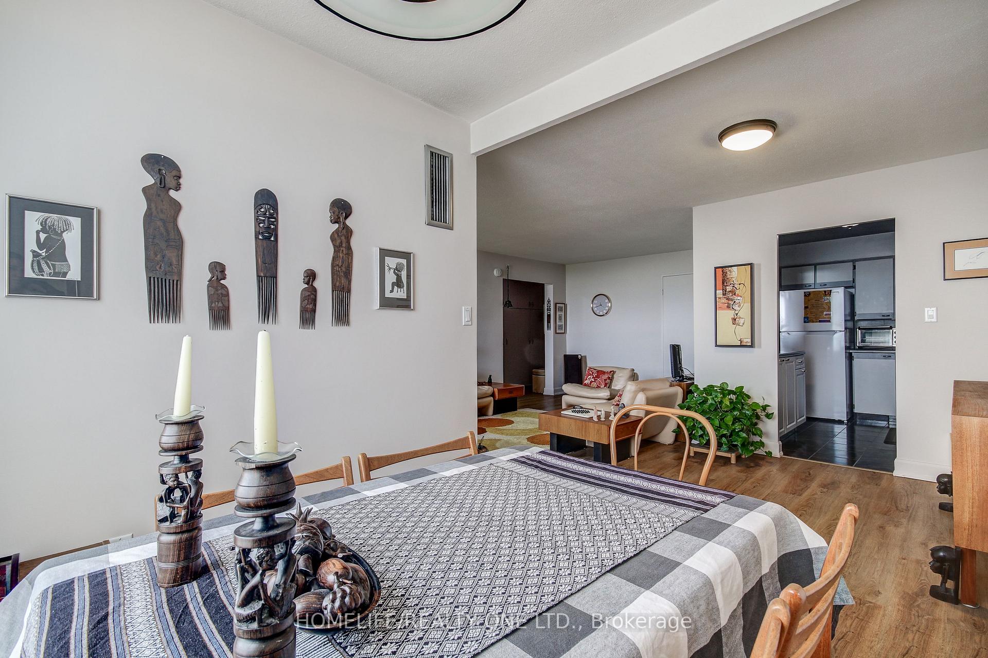 Photo 20 of Unit 1011, 5 Shady Golfway, Toronto, Flemingdon Park — HOMEH