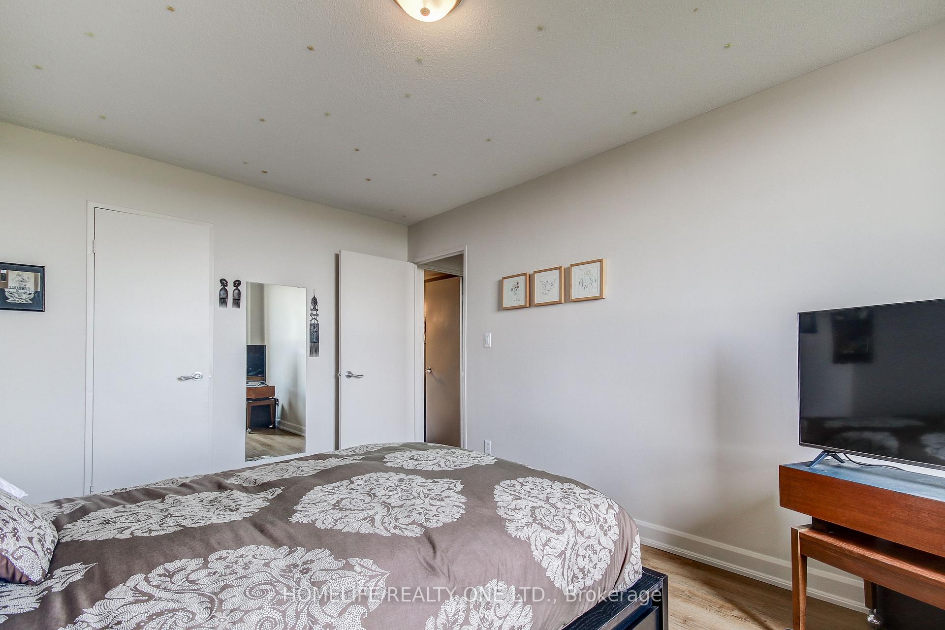 Photo 38 of Unit 1011, 5 Shady Golfway, Toronto, Flemingdon Park — HOMEH