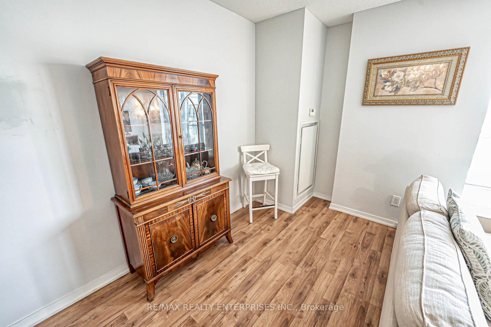 Photo 14 of Unit 1707, 38 Joe Shuster Way, Toronto, Niagara — HOMEH