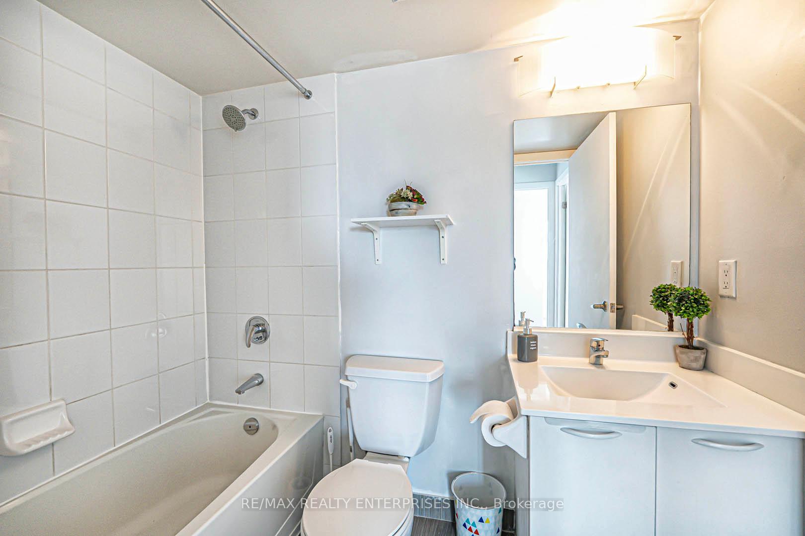 Photo 24 of Unit 1707, 38 Joe Shuster Way, Toronto, Niagara — HOMEH
