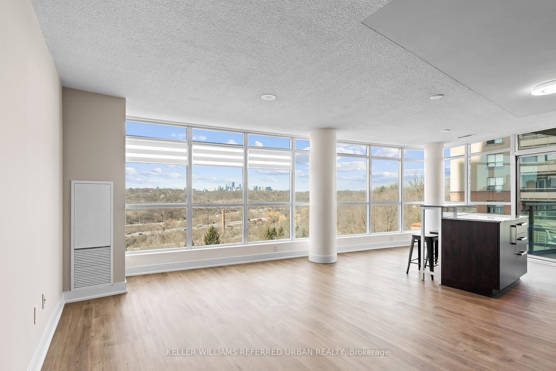 Front of Unit 308, 1048 Broadview Avenue