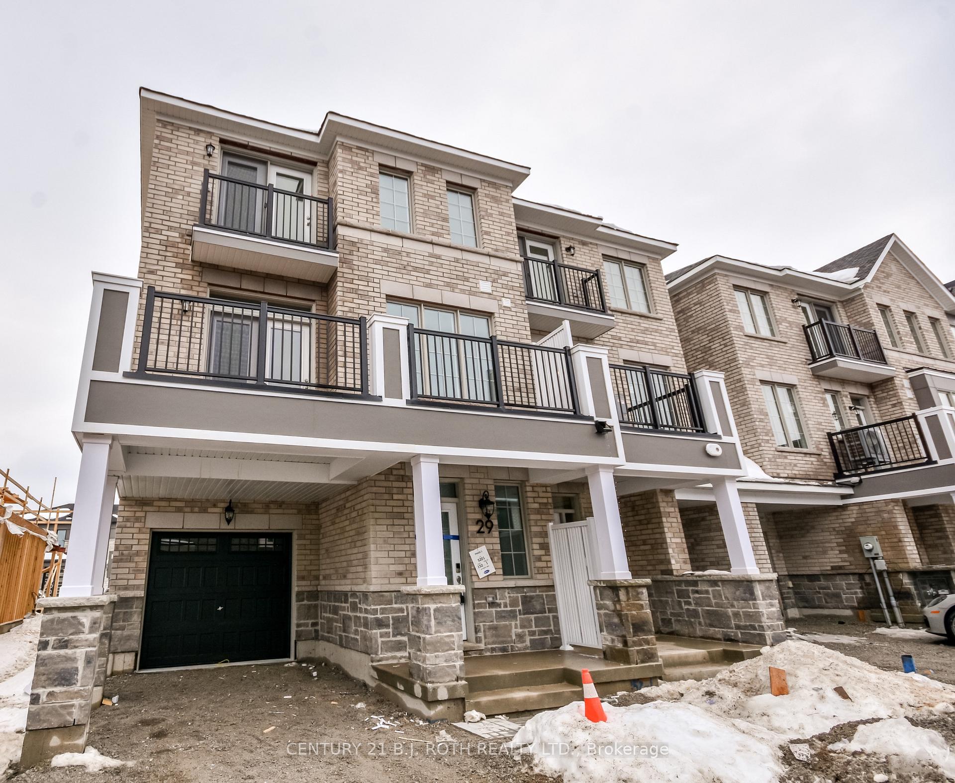 Photo 2 of 29 Pearen Lane, Barrie, Rural Barrie Southwest — HOMEH