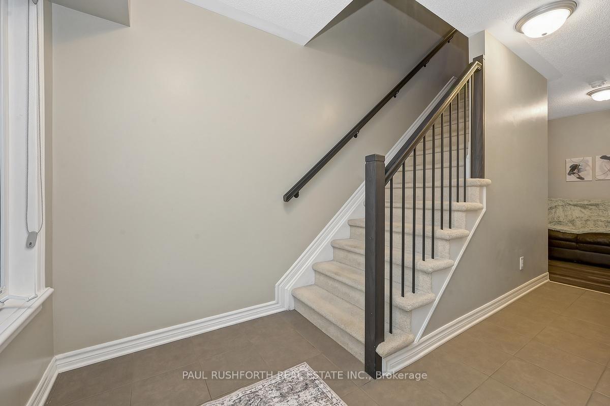 Photo 3 of 210 Leather Leaf Terrace, Ottawa, Barrhaven - Longfields — HOMEH