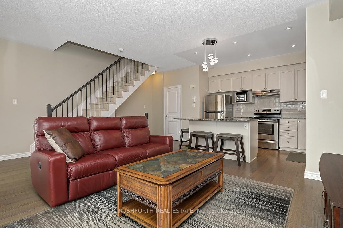 Photo 8 of 210 Leather Leaf Terrace, Ottawa, Barrhaven - Longfields — HOMEH