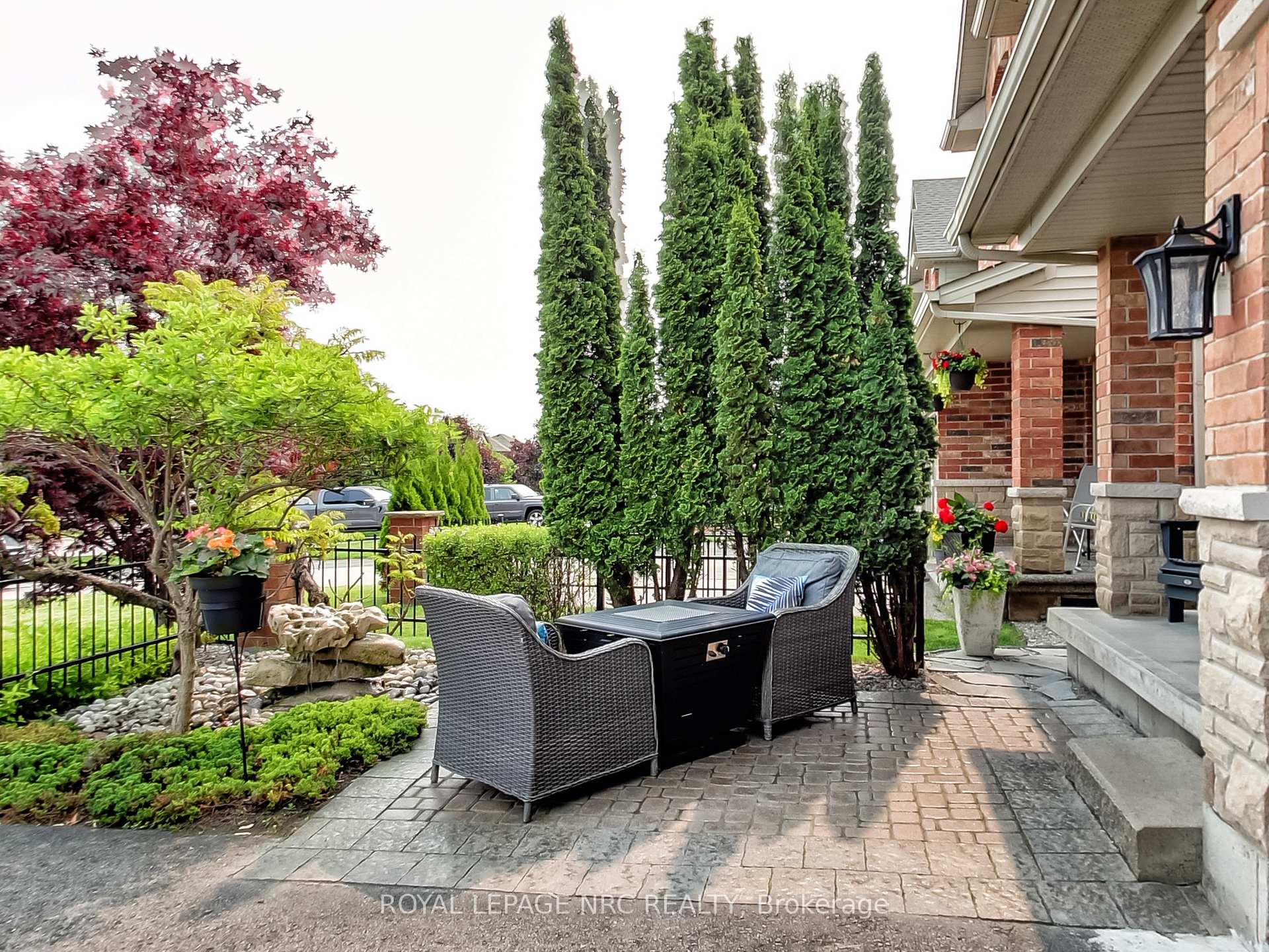 Photo 4 of 107 Sumner Crescent, Grimsby, Grimsby Beach — HOMEH