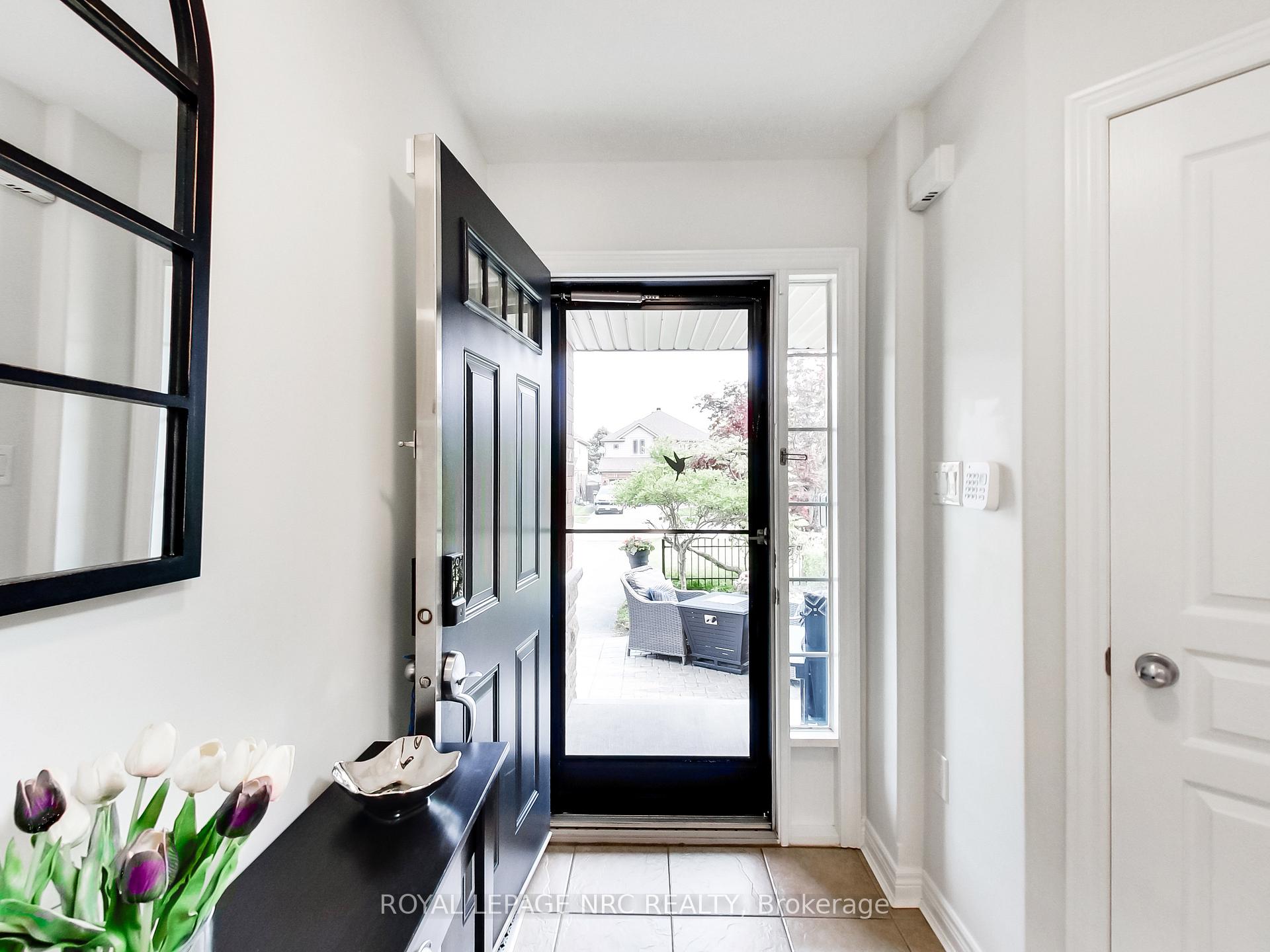 Photo 8 of 107 Sumner Crescent, Grimsby, Grimsby Beach — HOMEH